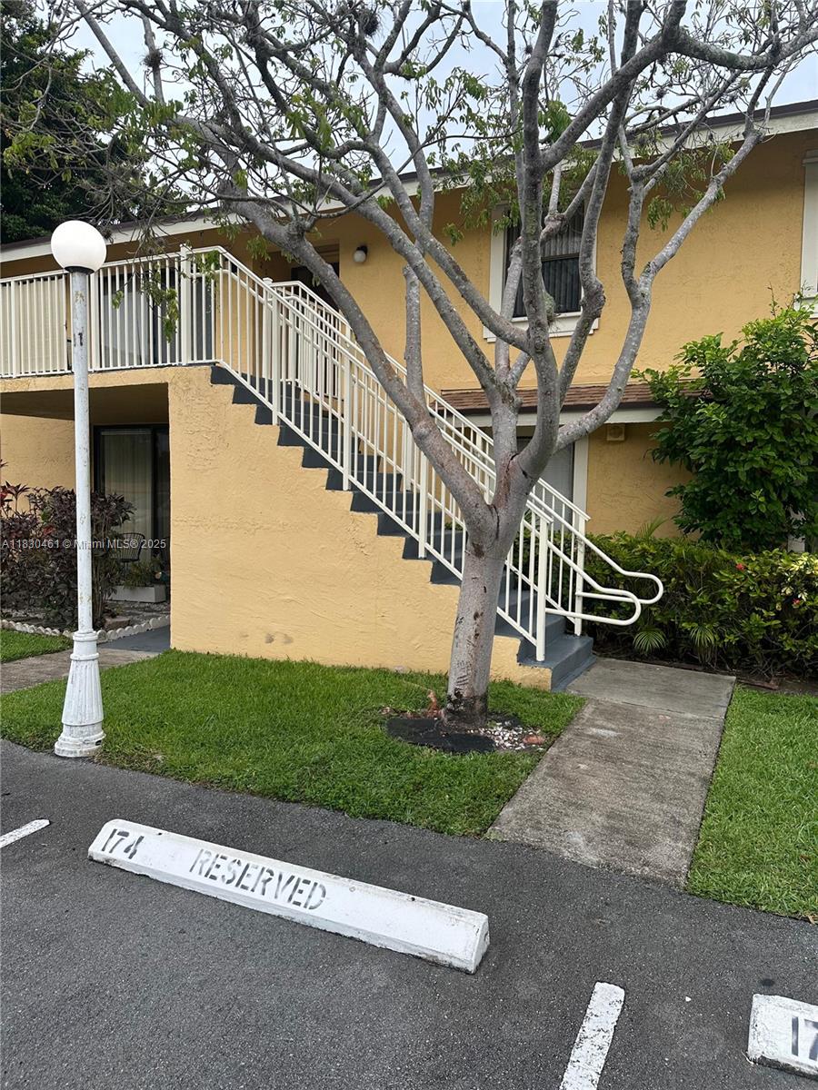 Homes for sale in Miami Gardens, FL | 430 Nw 214Th St #101, Miami Gardens, FL 33169 | MLS# A11830461