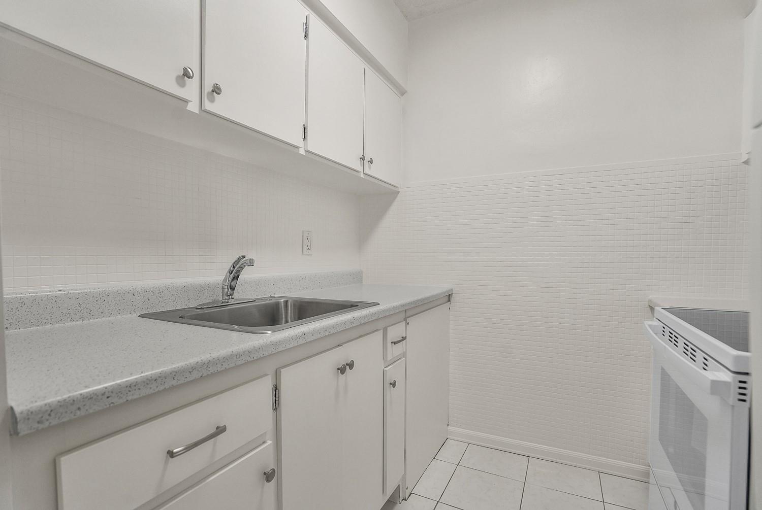 Homes for sale in Hallandale Beach, FL | 1015 Sw 11Th Ave #5K, Hallandale Beach, FL 33009 | MLS# F10511978