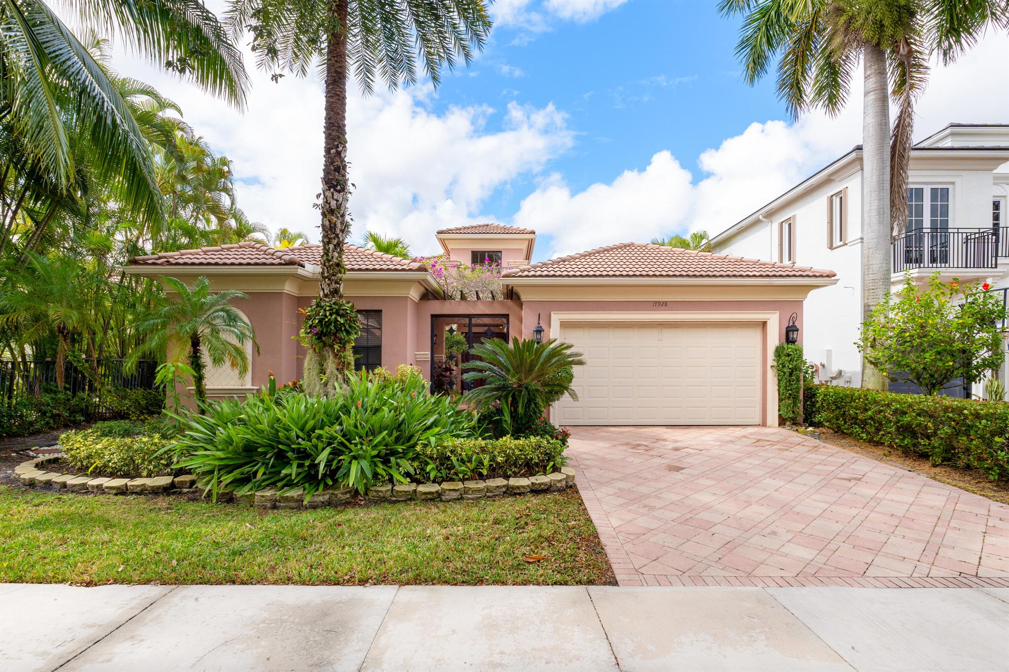 17928 Villa Club Way Boca Raton FL 33496 | R11103207