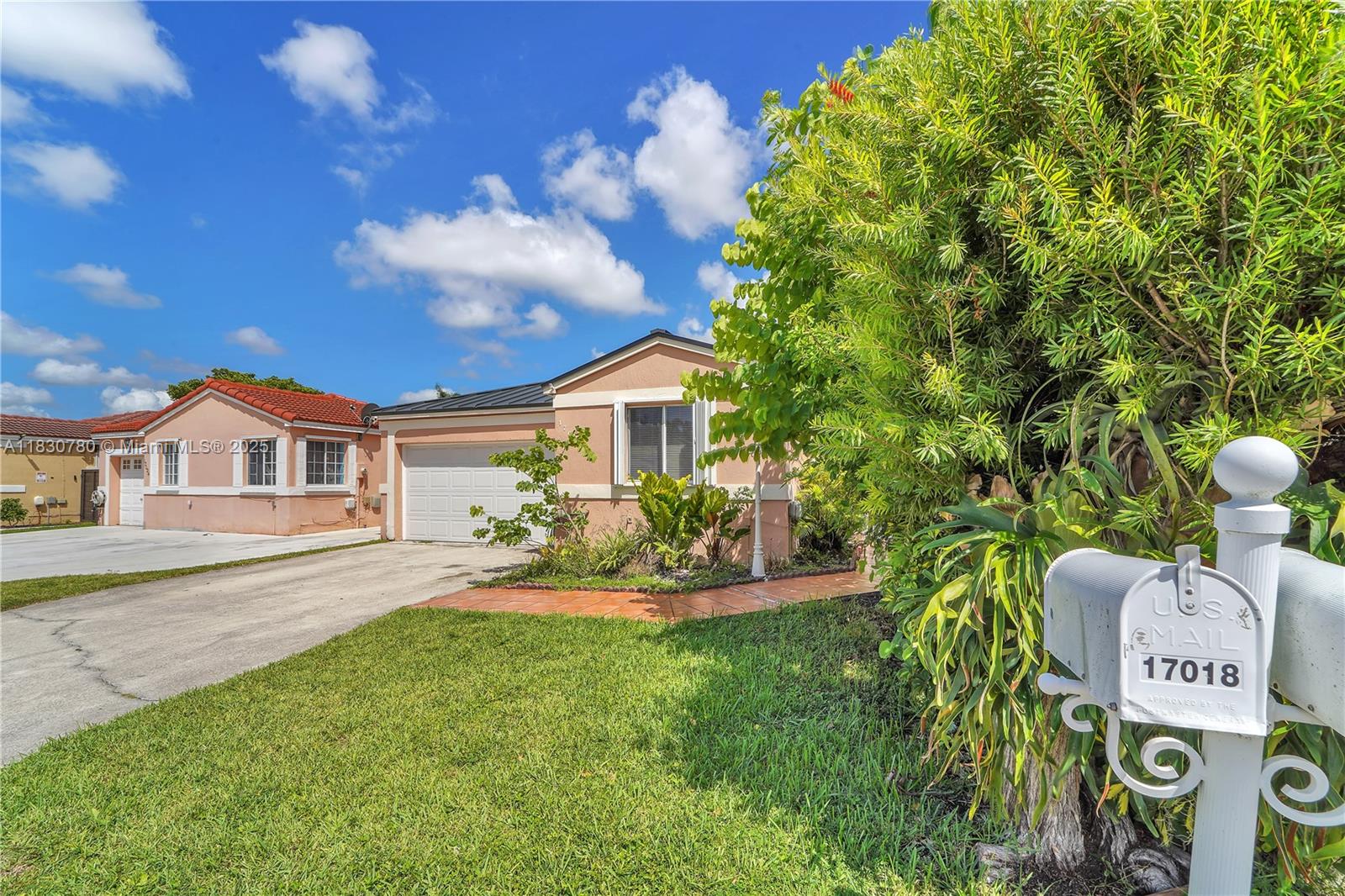 Weitzer Serena Lakes West