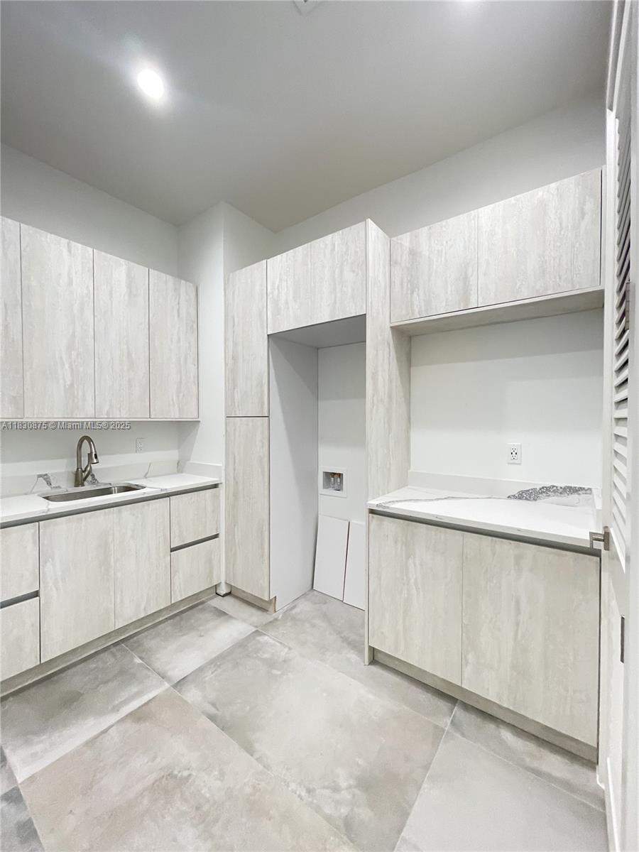 Homes for sale in Naples, FL | 209 35th Ave Nw, Naples, FL 34120 | MLS# A11830875