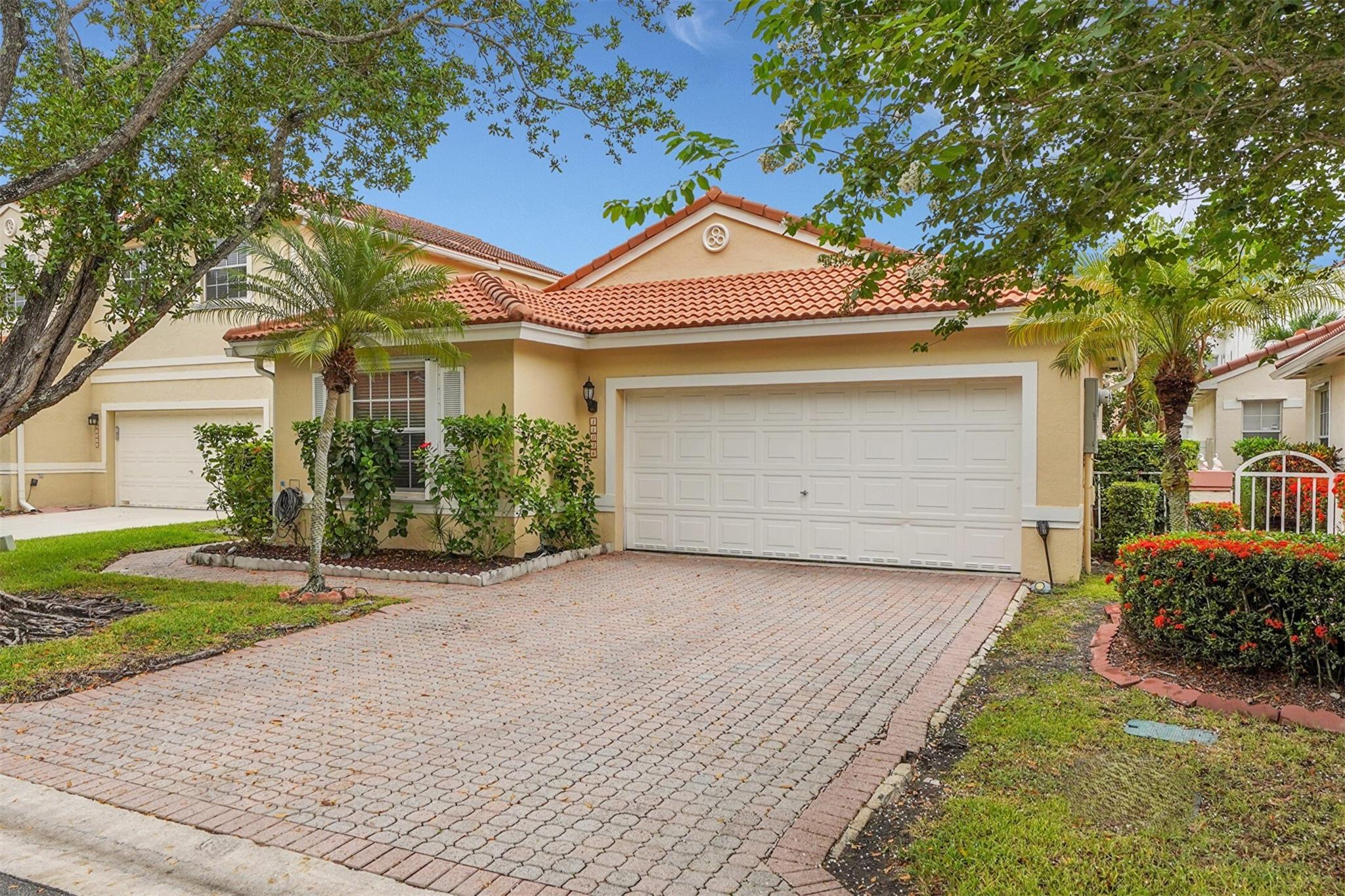 11034 46th Dr Coral Springs FL 33076 | F10512333