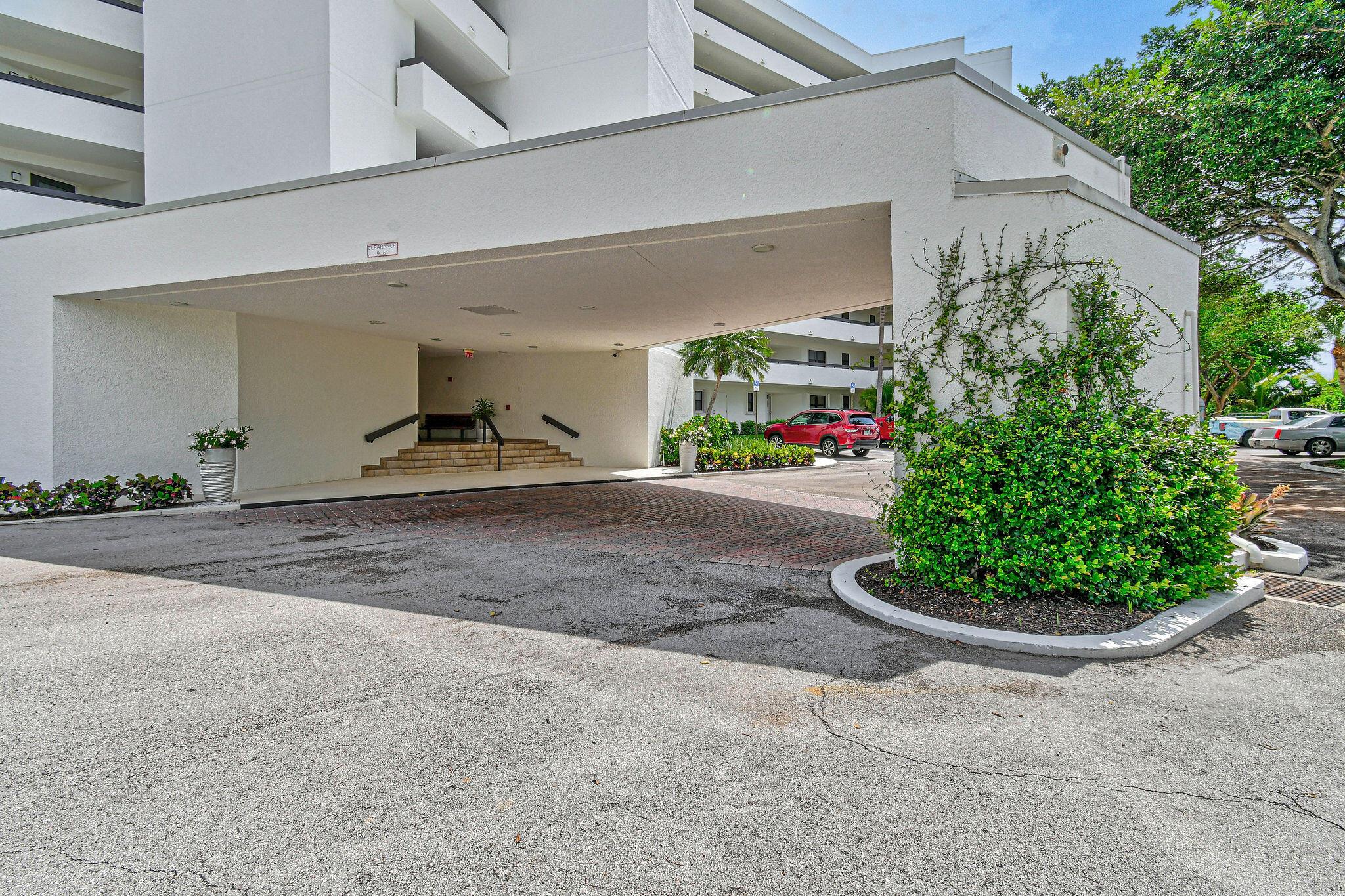 Homes for sale in Tequesta, FL | 19800 Sandpointe Bay Dr #108, Tequesta, FL 33469 | MLS# R11103367