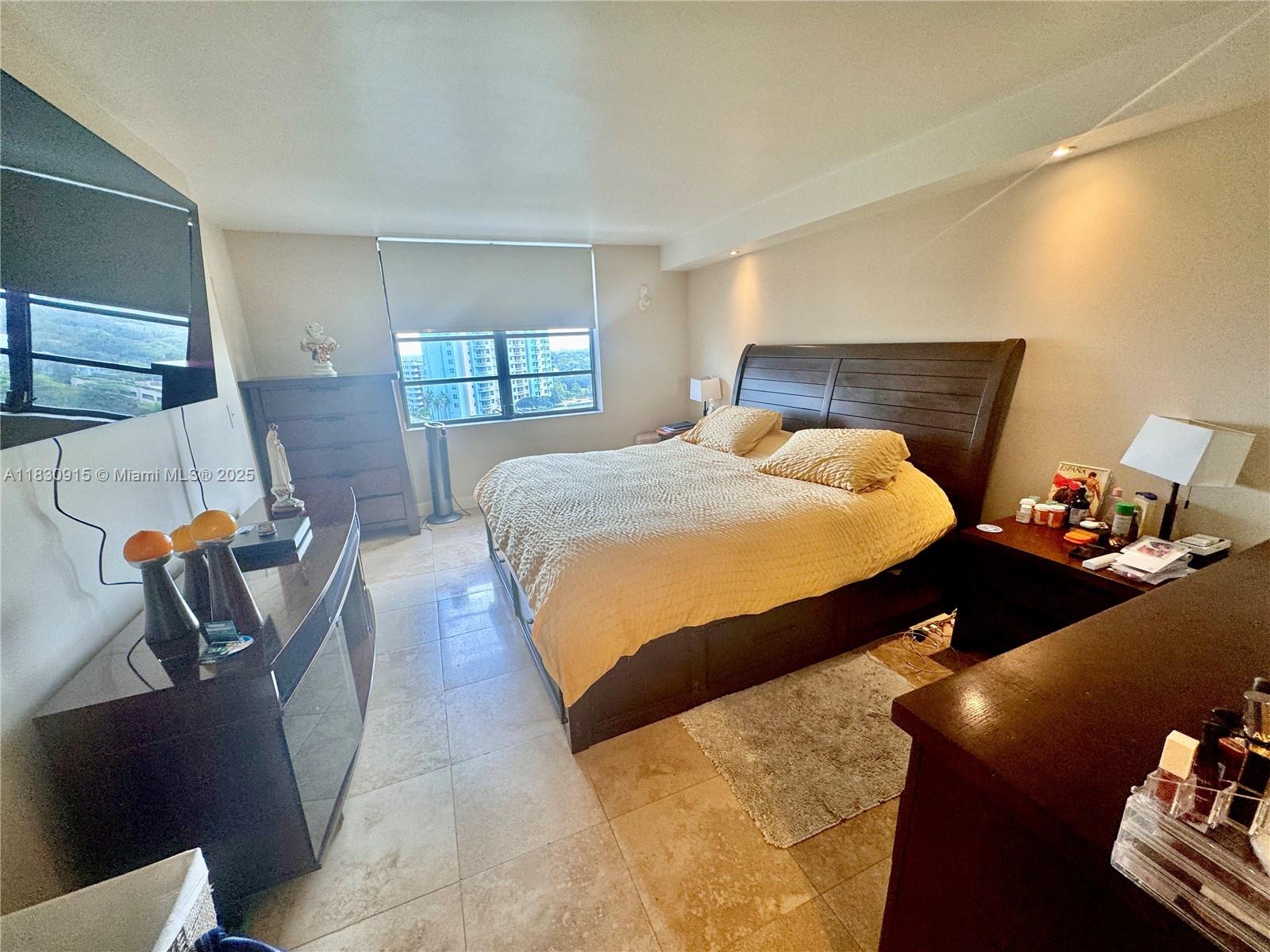 2333 Brickell Ave #1512, Miami FL 33129