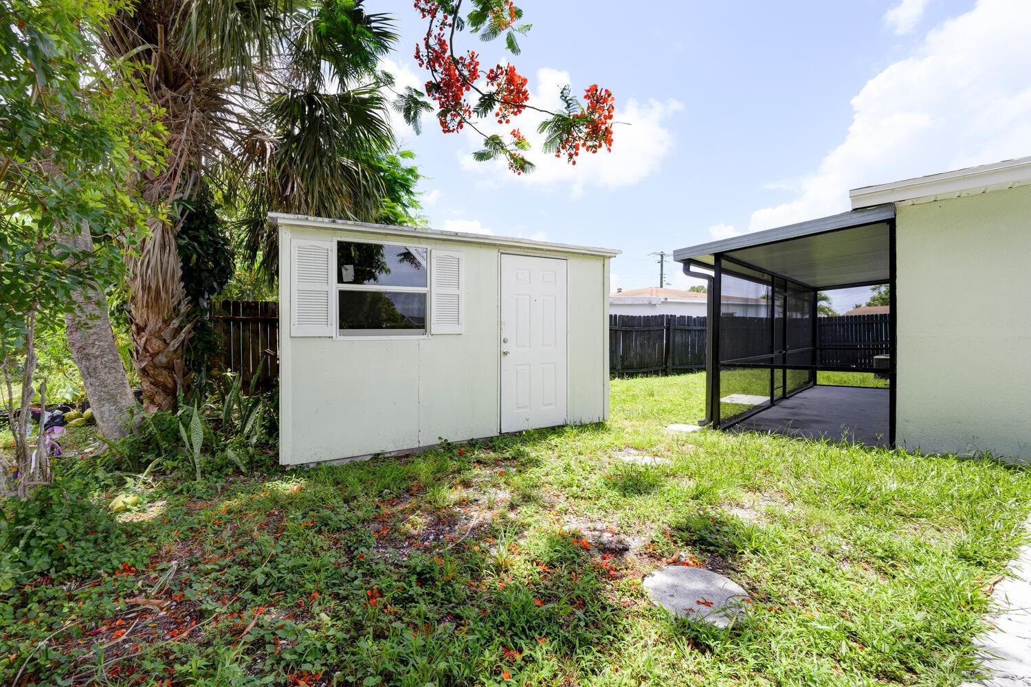 Homes for sale in Lake Worth Beach, FL | 1314 S B Street, Lake Worth Beach, FL 33460 | MLS# R11103399