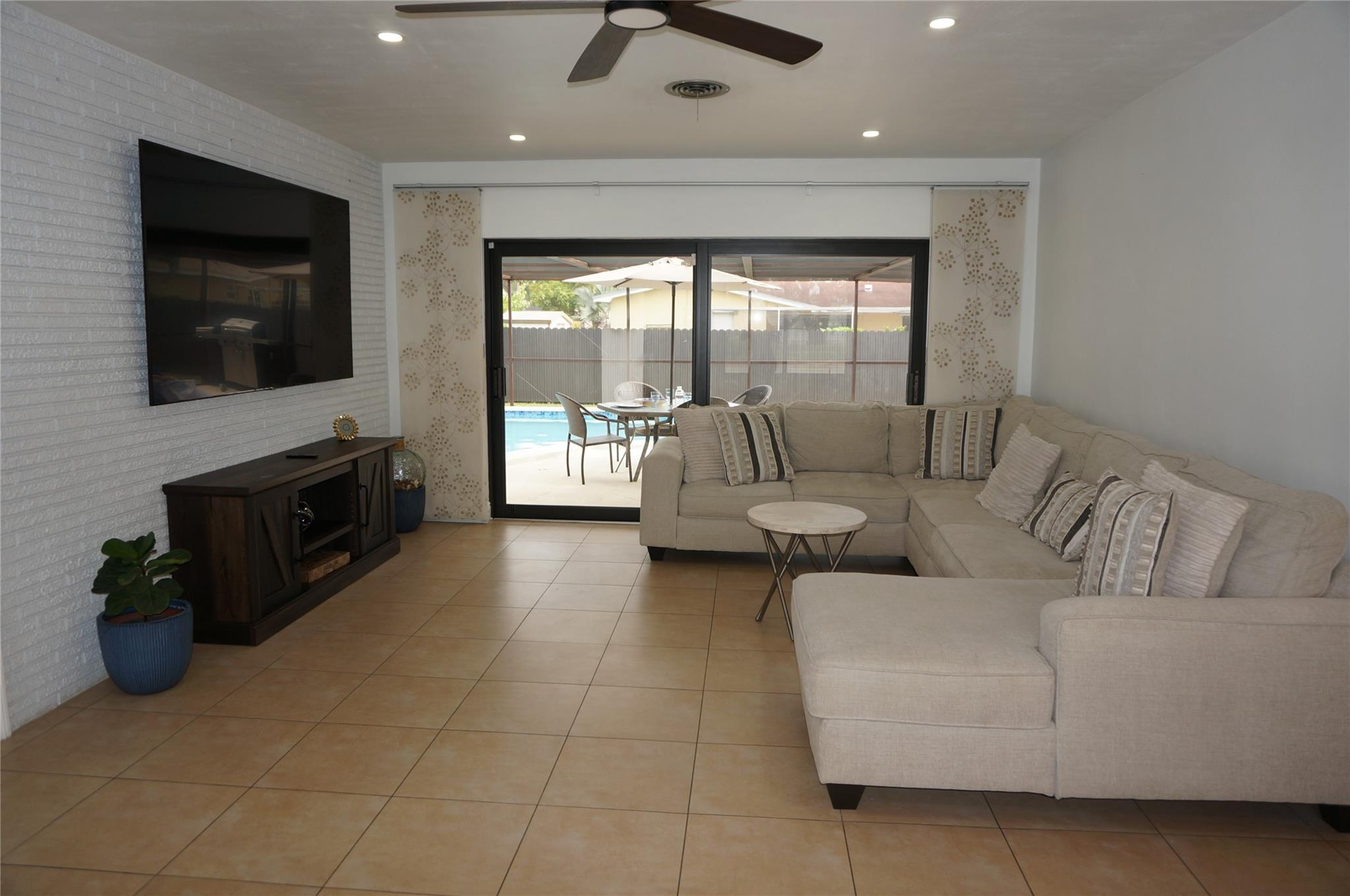 Homes for sale in Miami, FL | 9220 Sw 56Th St, Miami, FL 33165 | MLS# F10512515