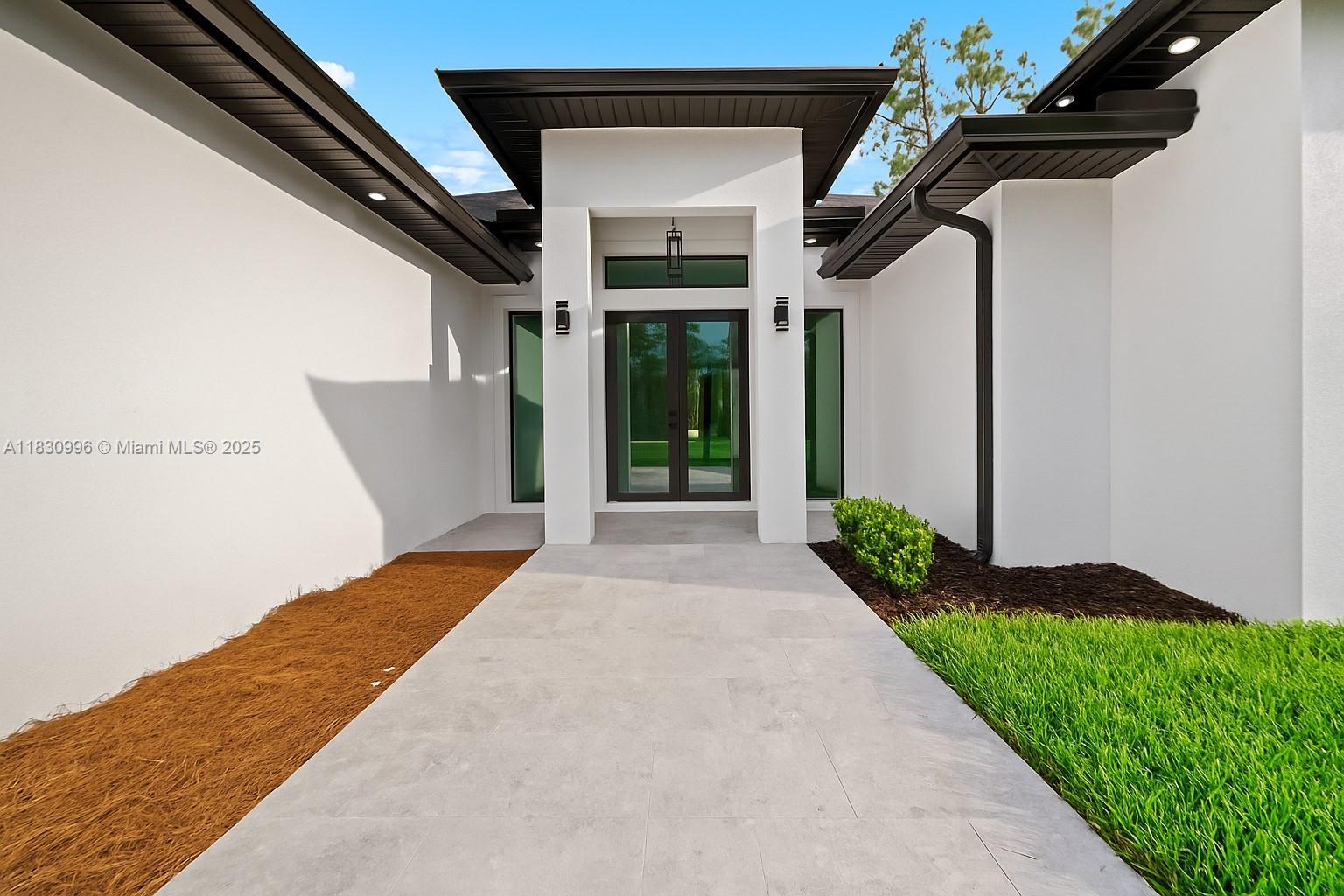 Homes for sale in Naples, FL | 3324 Ne 27, Naples, FL 34120 | MLS# A11830996