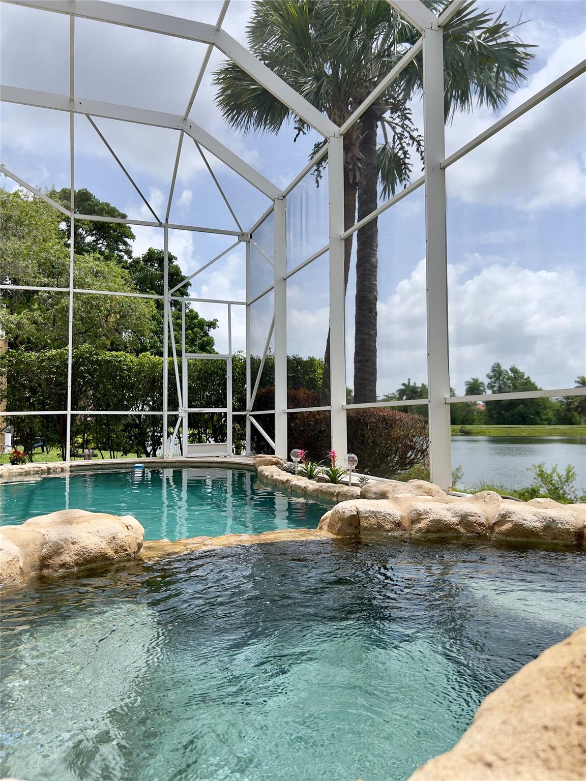 Homes for sale in Pembroke Pines, FL | 1423 Sw 158Th Ave, Pembroke Pines, FL 33027 | MLS# F10512550