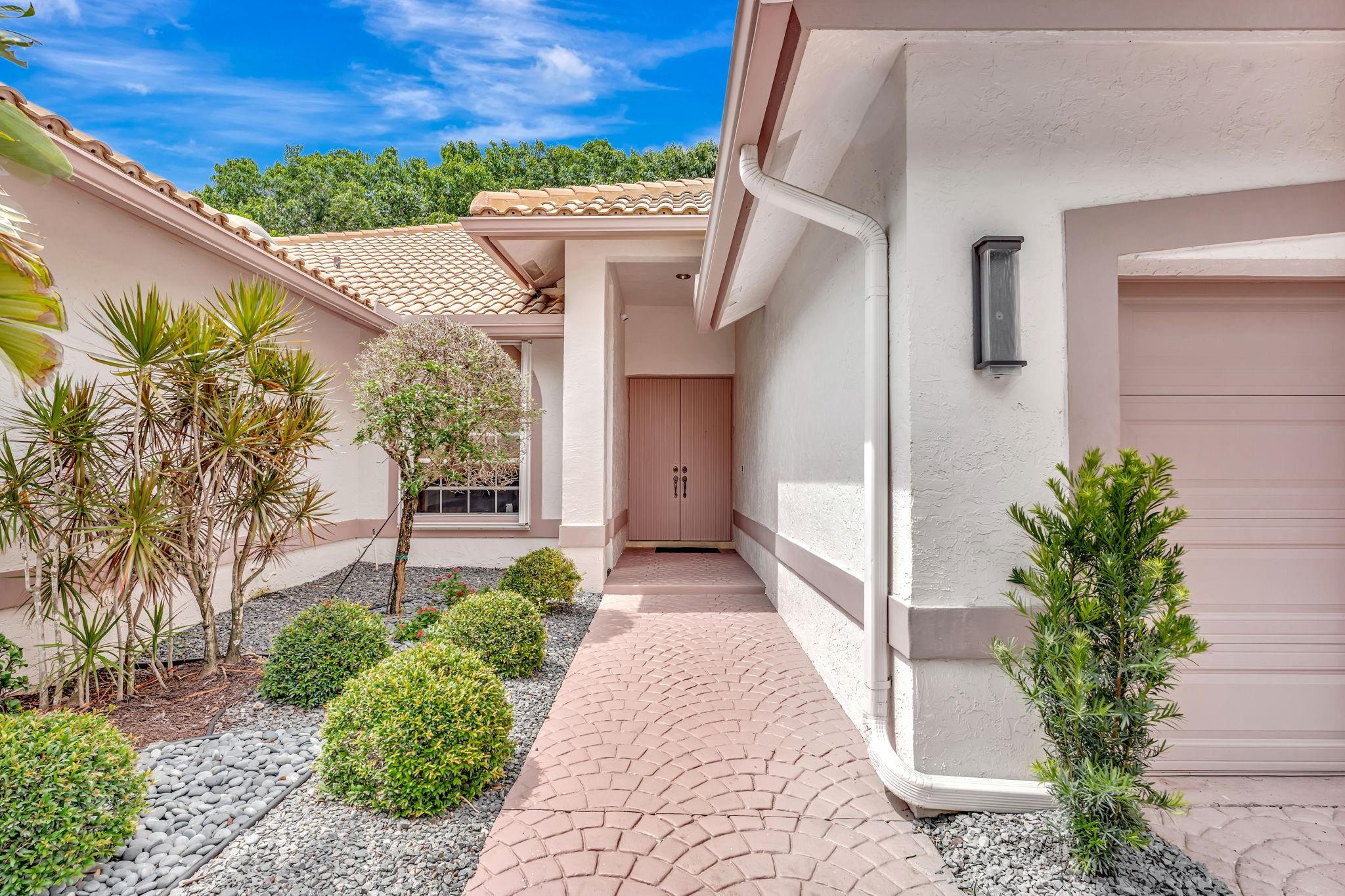 Homes for sale in Coral Springs, FL | 12055 S Classic Dr, Coral Springs, FL 33071 | MLS# F10511321