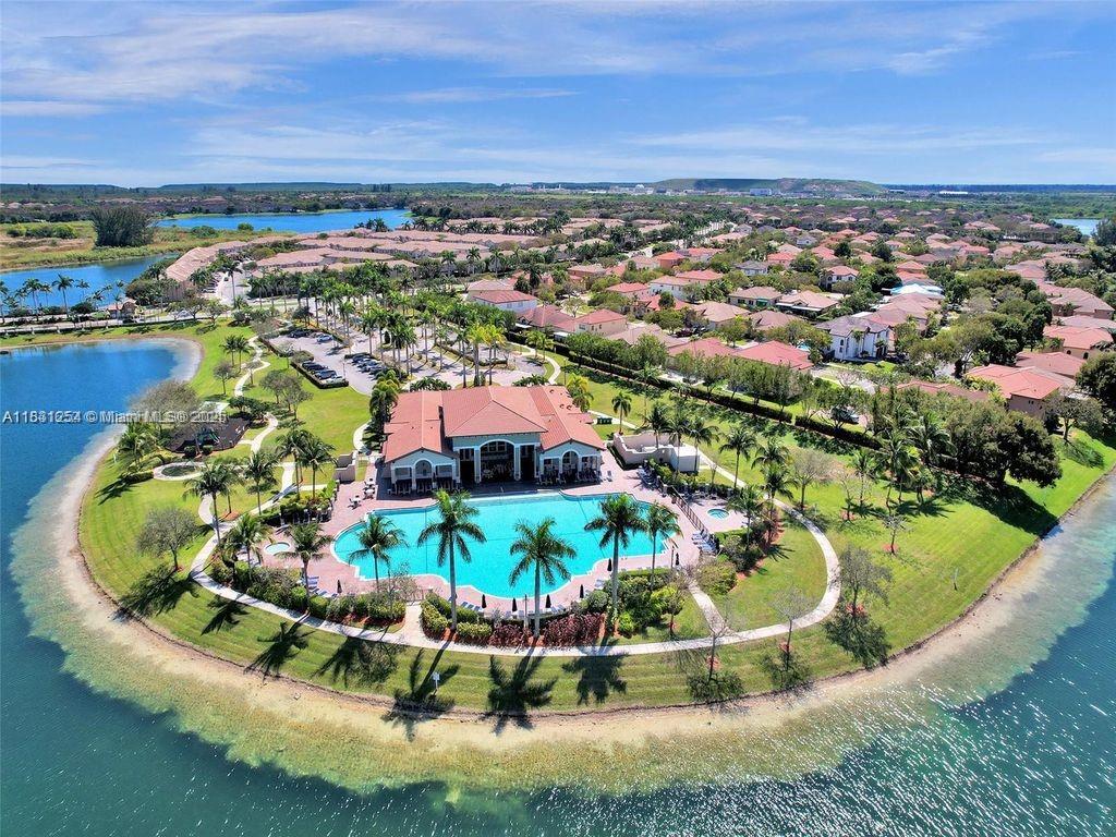 Lakes By The Bay Day