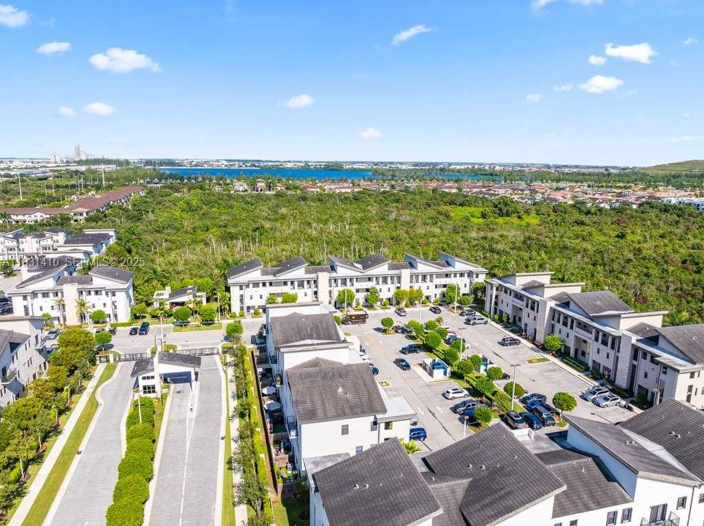 Highland At Park Central