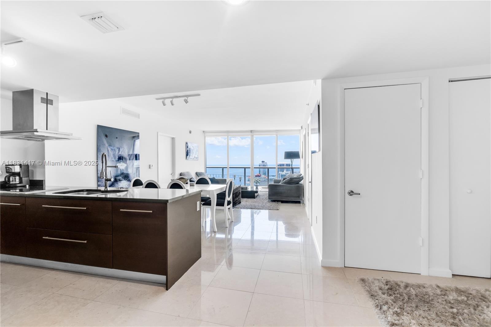 495 Brickell Ave #4905, Miami FL 33131