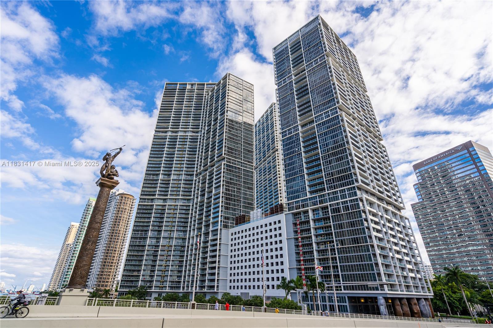 495 Brickell Ave #4905, Miami FL 33131