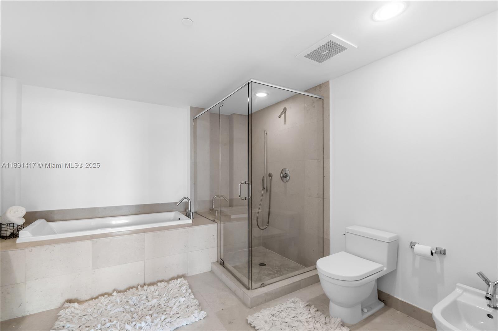495 Brickell Ave #4905, Miami FL 33131