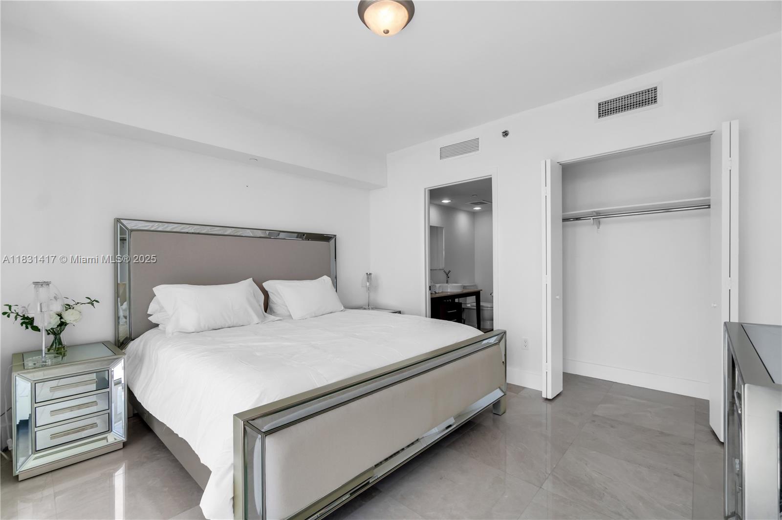495 Brickell Ave #4905, Miami FL 33131