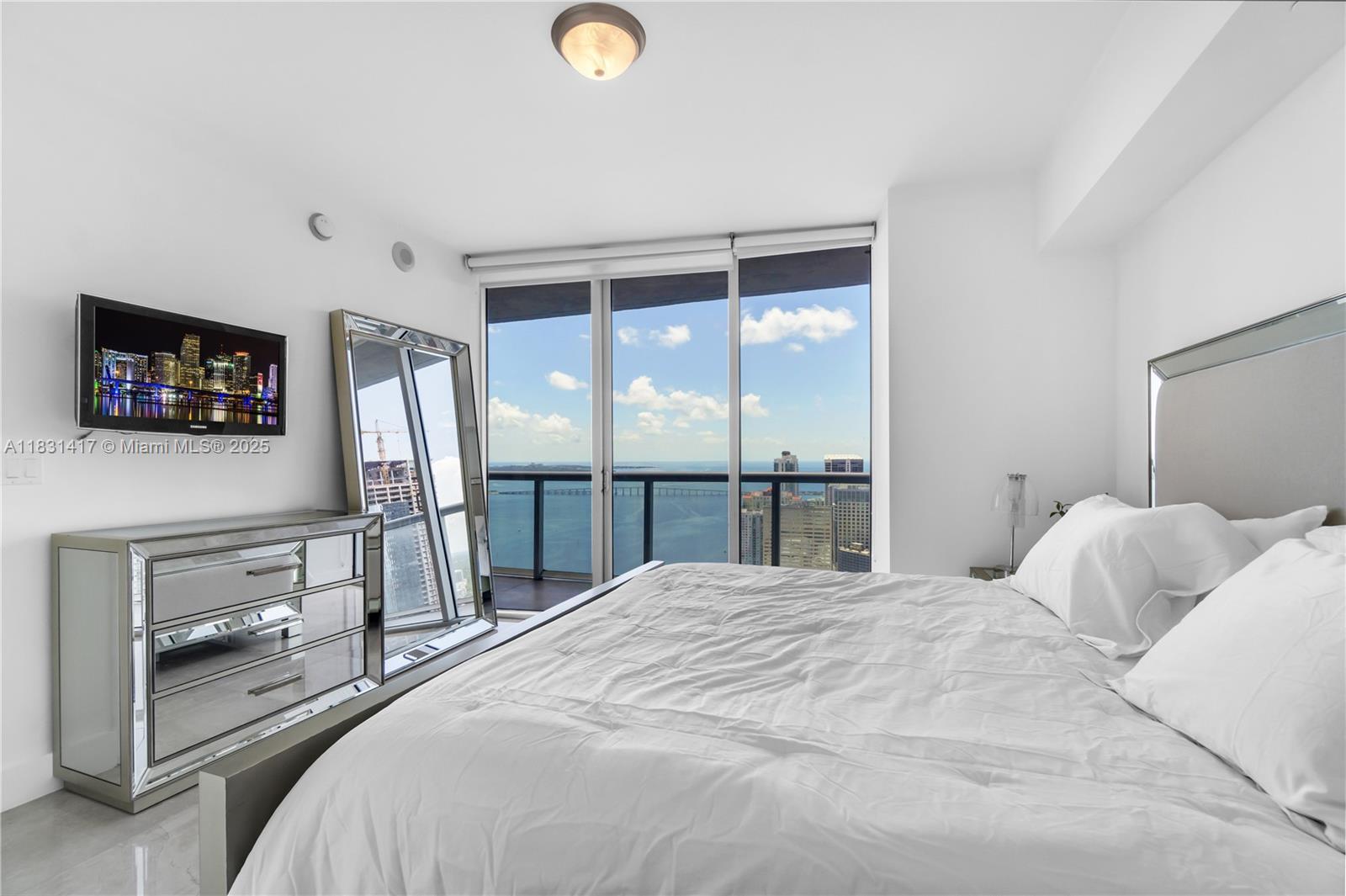 495 Brickell Ave #4905, Miami FL 33131