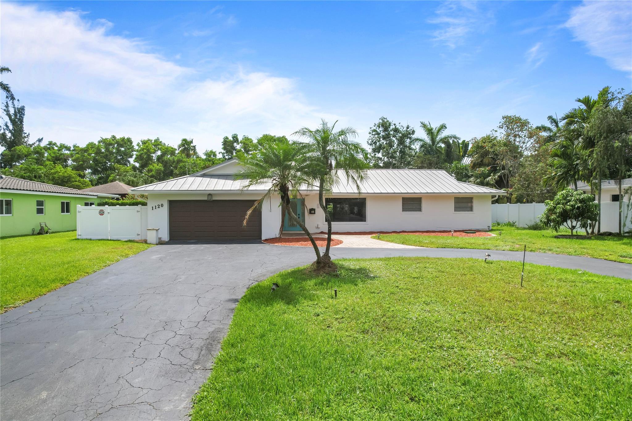 1120 E Tropical Way Plantation FL 33317 | F10512274