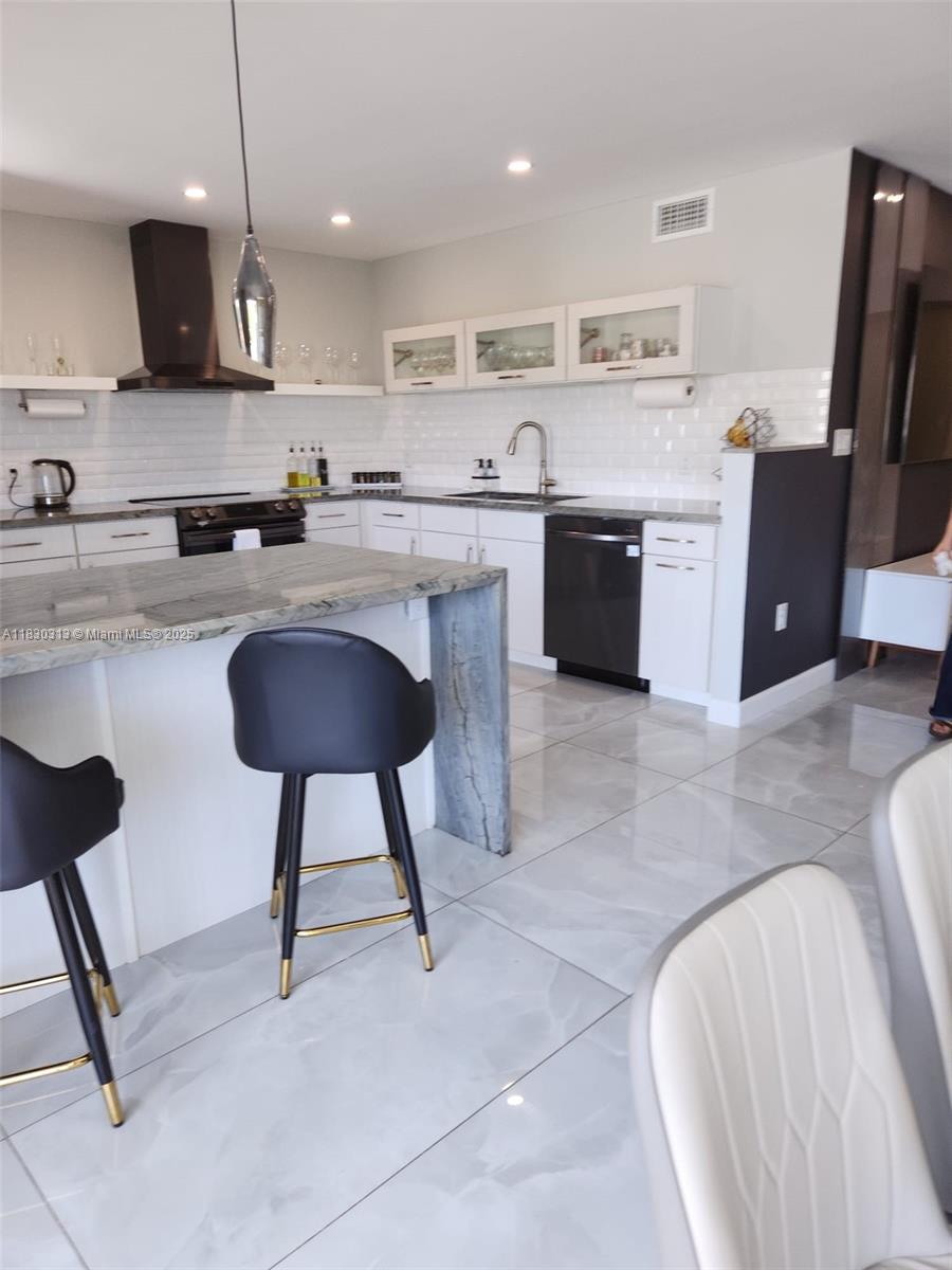 Homes for sale in Bay Harbor Islands, FL | 1075 92Nd St #405, Bay Harbor Islands, FL 33154 | MLS# A11830313