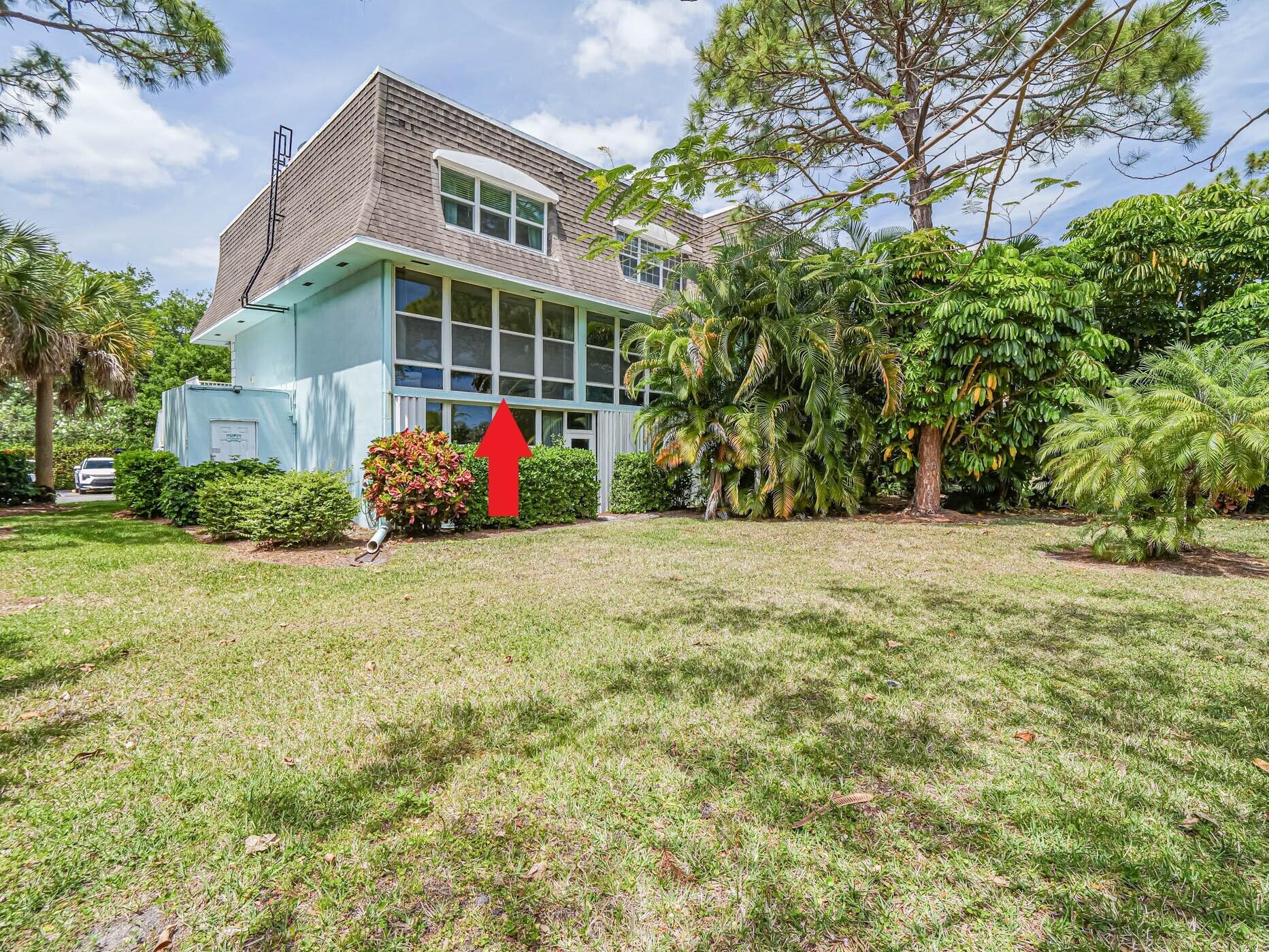 Homes for sale in Vero Beach, FL | 1901 Indian River Boulevard #206, Vero Beach, FL 32960 | MLS# R11103683