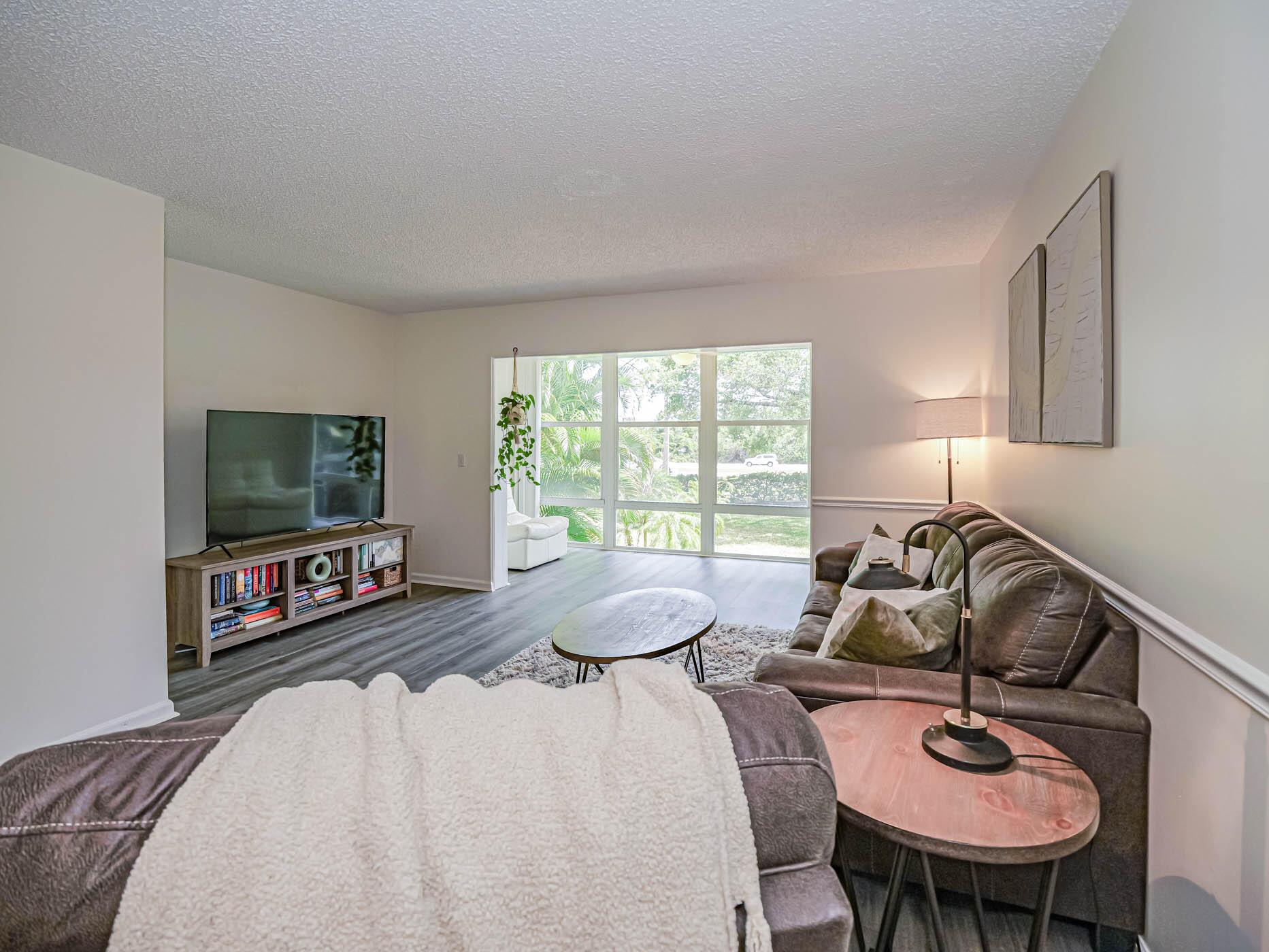 Homes for sale in Vero Beach, FL | 1901 Indian River Boulevard #206, Vero Beach, FL 32960 | MLS# R11103683