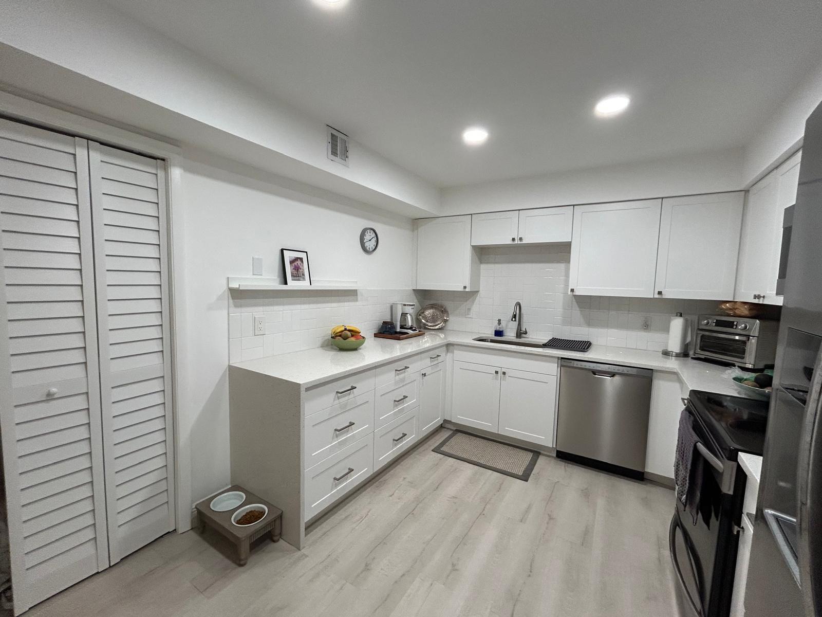 Homes for sale in Weston, FL | 16325 Golf Club Rd #109, Weston, FL 33326 | MLS# F10512613