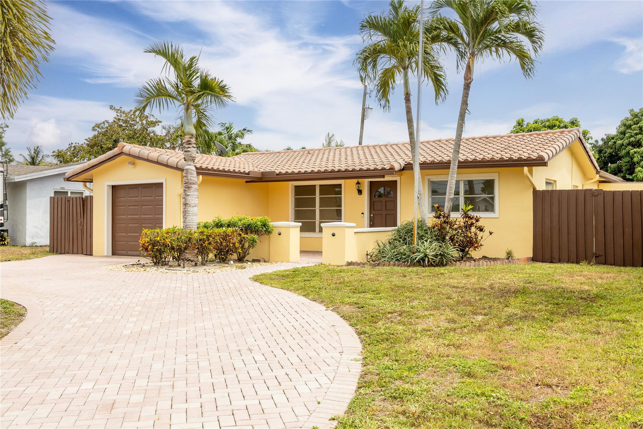 1680 Nw 43rd St Oakland Park FL 33309 | F10512729