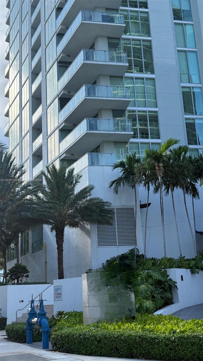 Apartamento à Venda em Miami, FL
