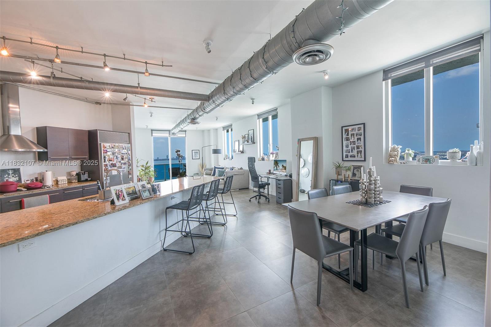 Star Lofts On The Bay Con