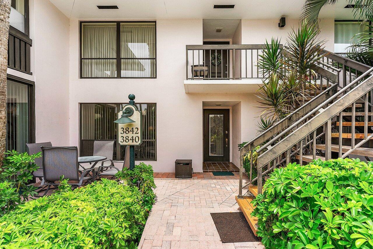 Homes for sale in Boynton Beach, FL | 3840 Quail Ridge Dr #Blue Heron, Boynton Beach, FL 33436 | MLS# R11103957