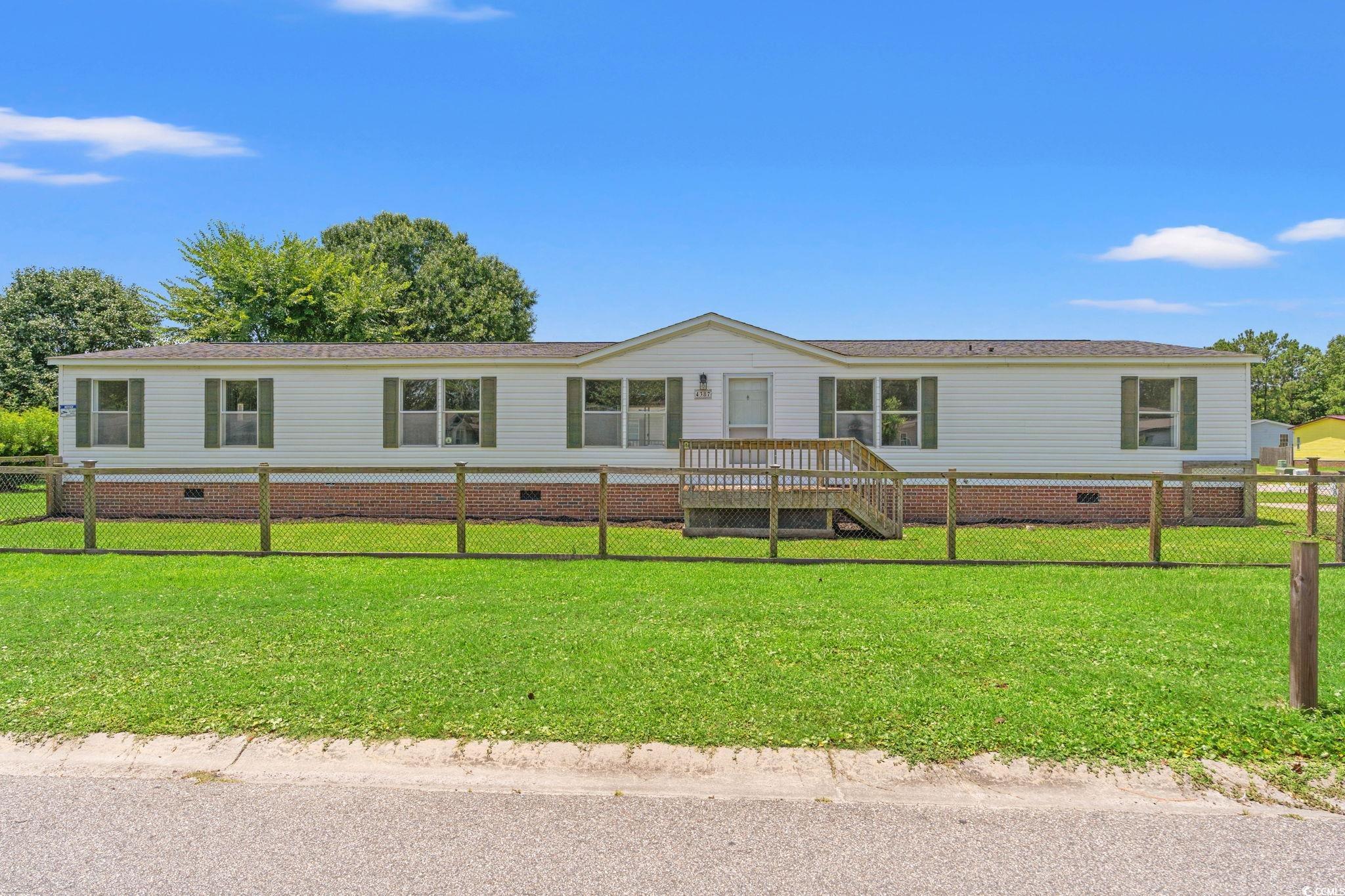 4387 Bayberry Dr. Little River, SC 29566