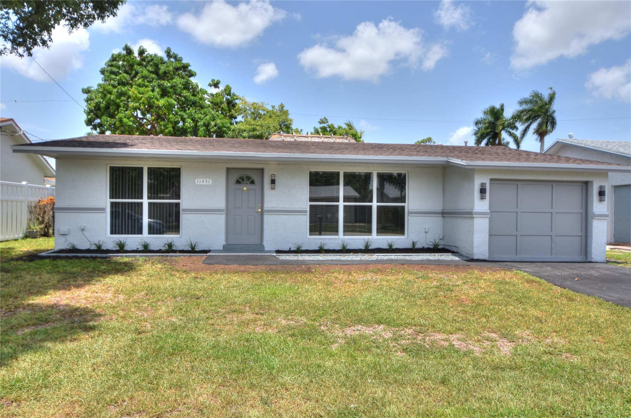 Homes for sale in Sunrise, FL | 11451 Nw 37th St, Sunrise, FL 33323 | MLS# F10512676