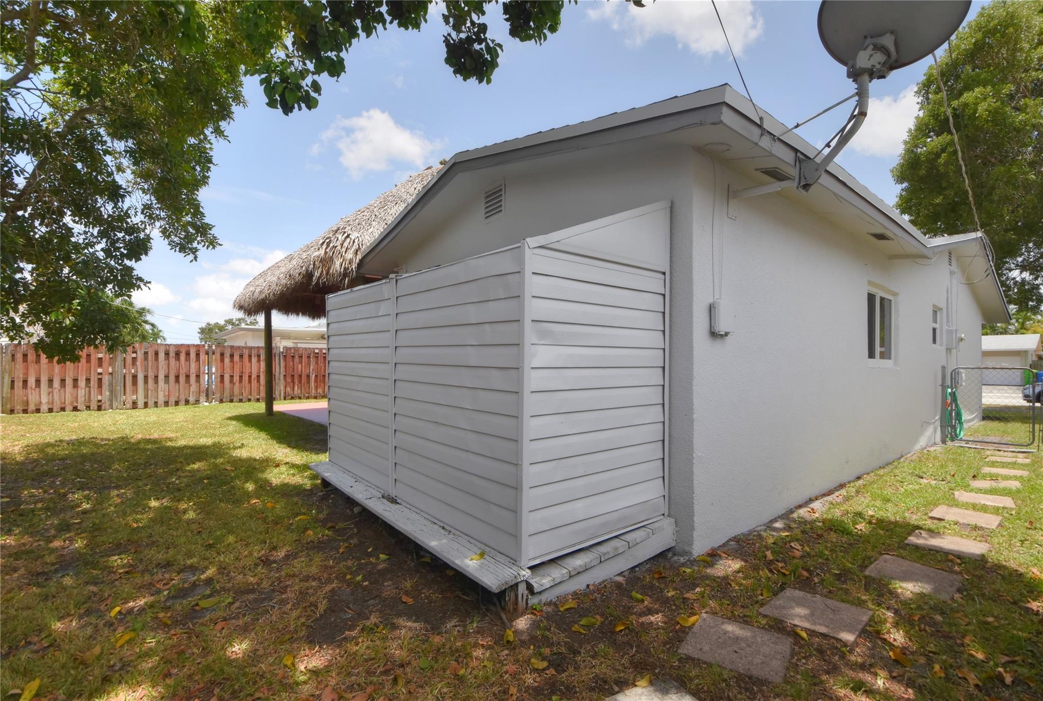 Homes for sale in Sunrise, FL | 11451 Nw 37th St, Sunrise, FL 33323 | MLS# F10512676