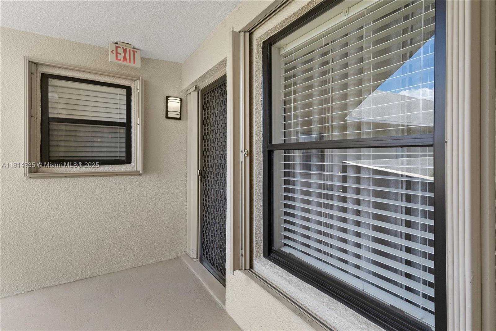 Homes for sale in Boca Raton, FL | 5749 Camino Del Sol #403, Boca Raton, FL 33433 | MLS# A11814335