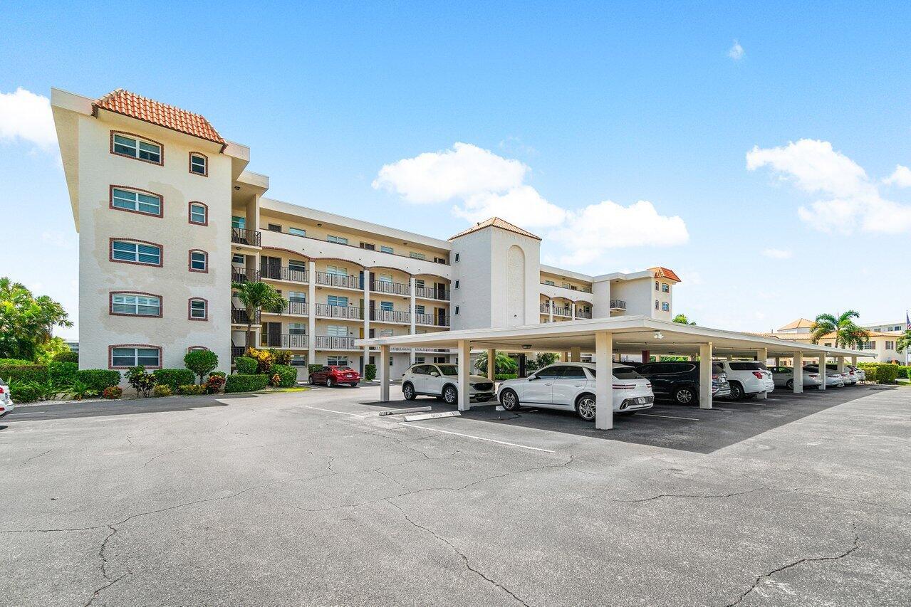 Homes for sale in North Palm Beach, FL | 29 Yacht Club Dr #404, North Palm Beach, FL 33408 | MLS# R11104017