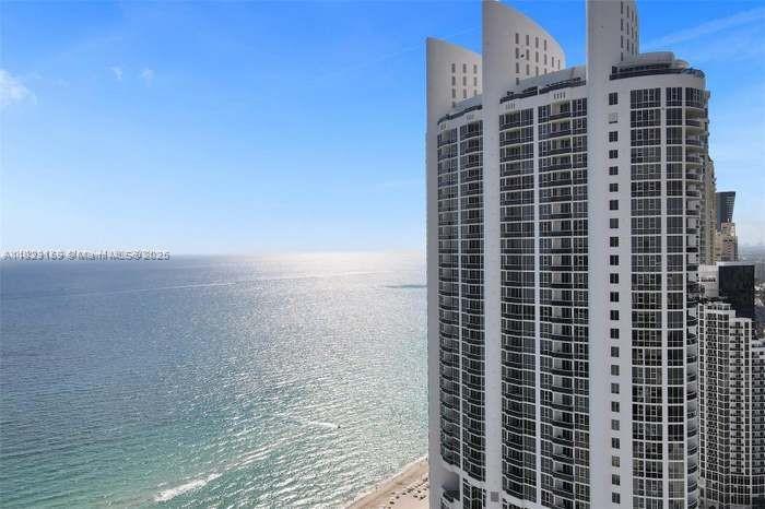 Condo for Sale in Sunny Isles Beach, FL