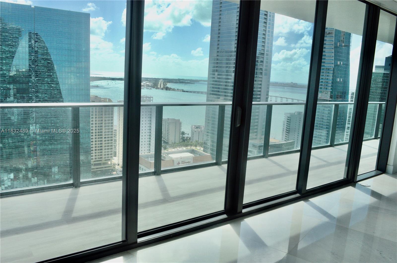 Condo for Sale in Miami, FL