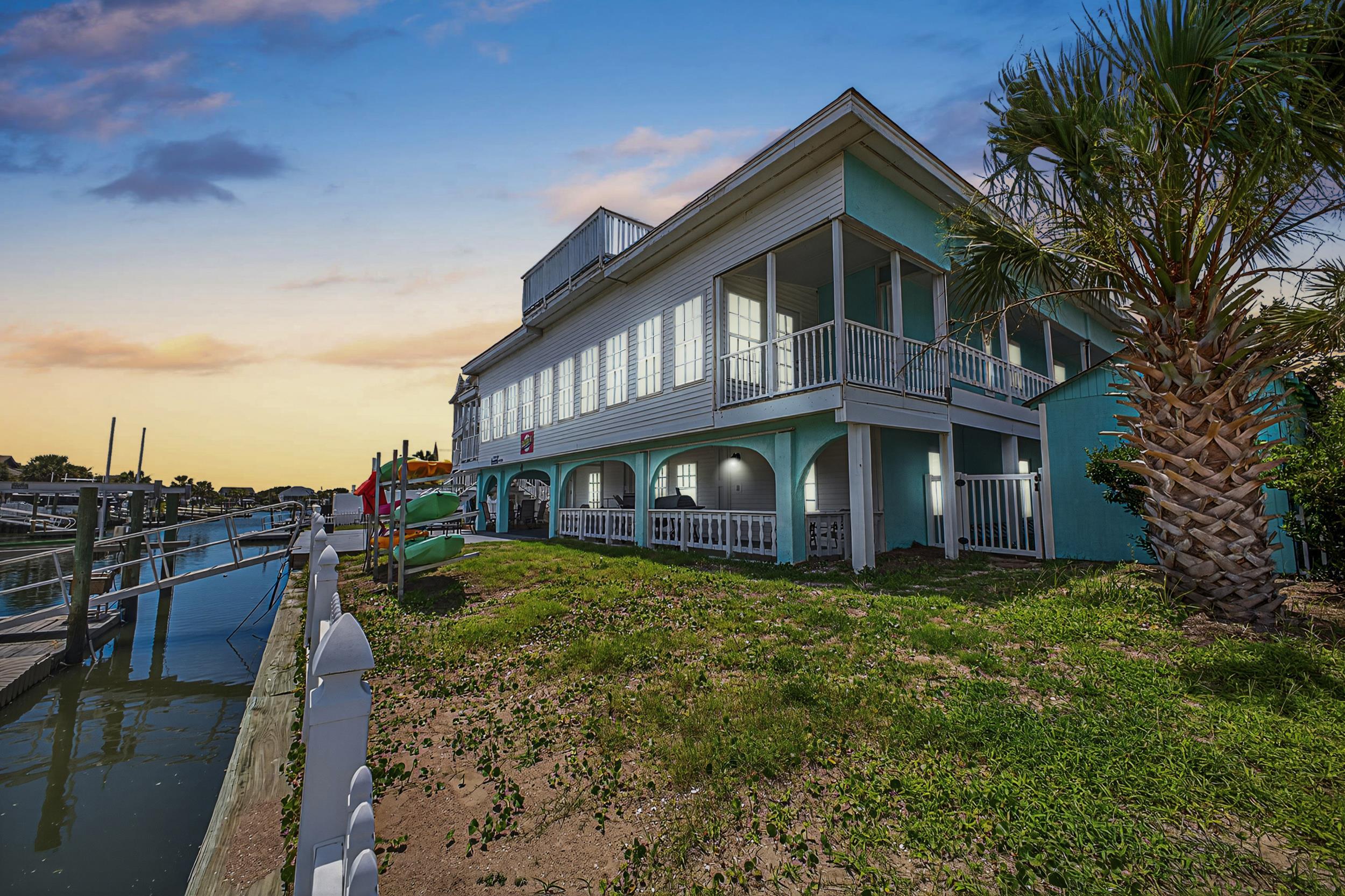 Photo 2 of Mansion for sale at 1885 Pompano Dr, Murrells Inlet, SC 29576 | MLS# 2516254 | Listing updated on 2026-09-21