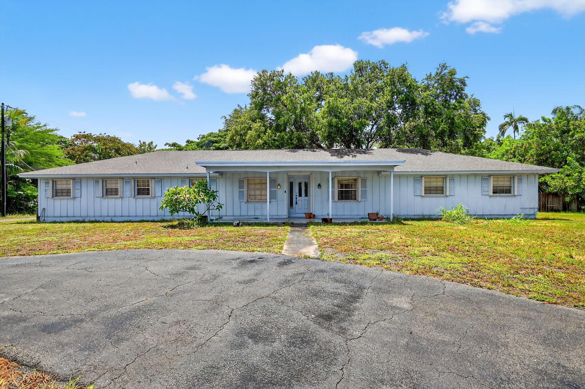 Homes for sale in Lake Worth, FL | 6581 Hillside Lane, Lake Worth, FL 33462 | MLS# R11104119