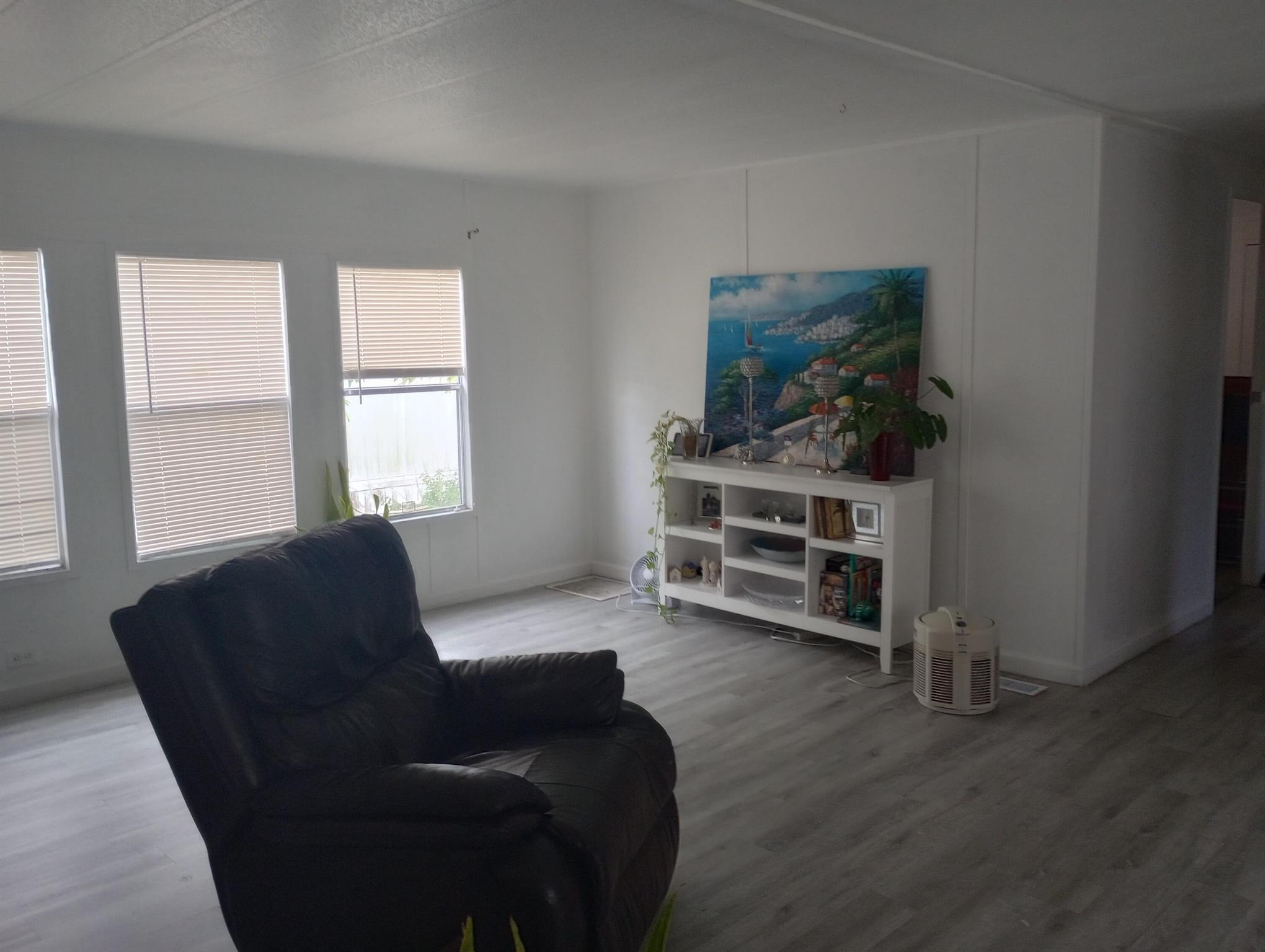 Homes for sale in Lake Worth, FL | 89 Bridgette Blvd, Lake Worth, FL 33463 | MLS# R11104127