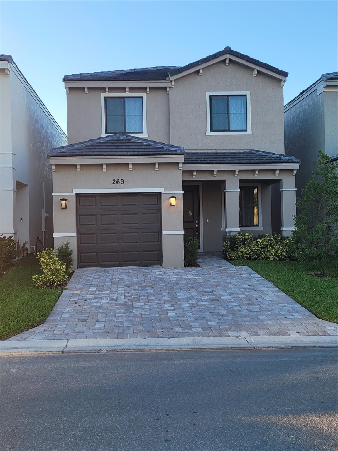 Residences At Palm Aire