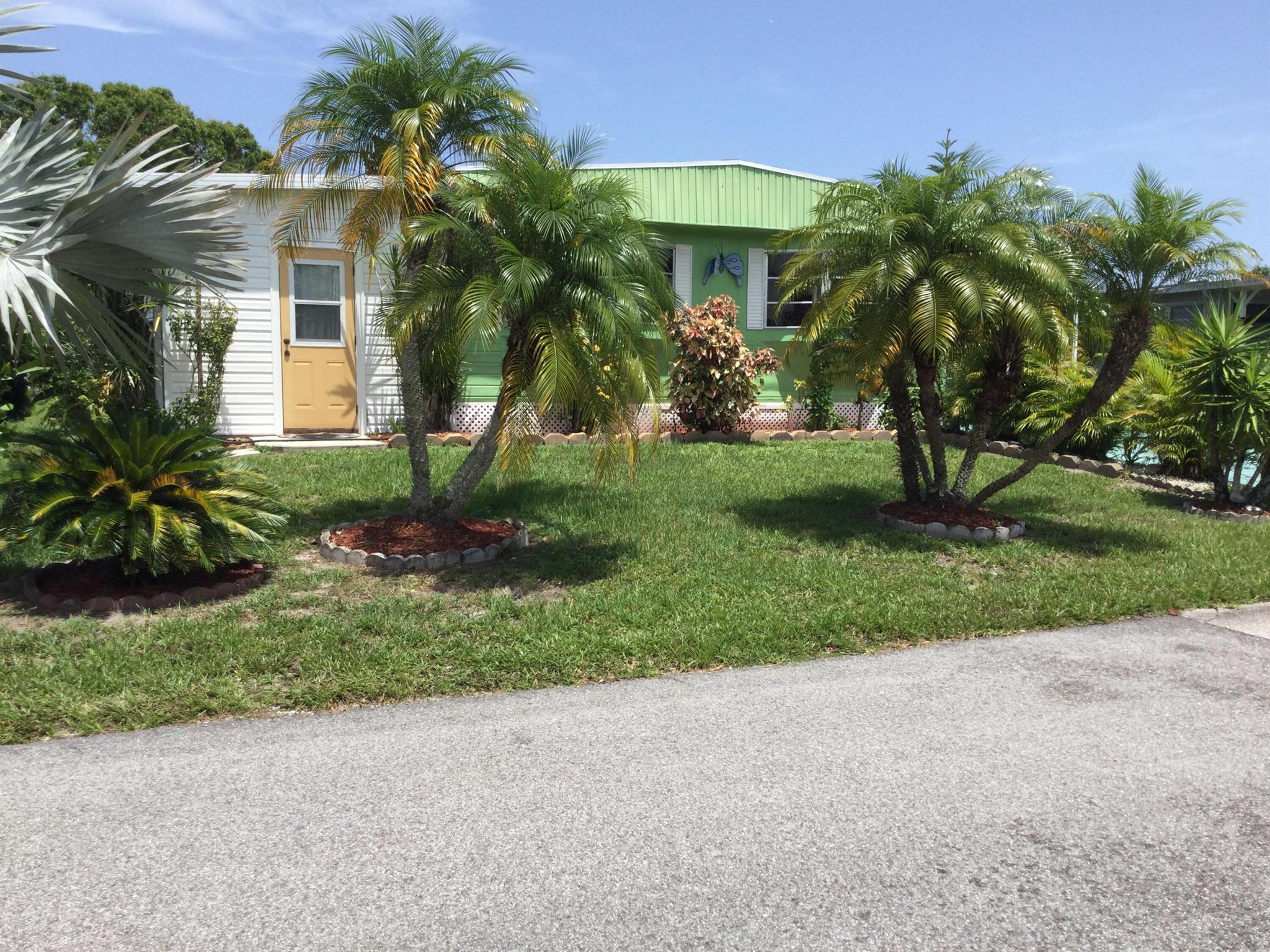 Homes for sale in Port St Lucie, FL | 16 S Granada, Port St Lucie, FL 34952 | MLS# R11104152