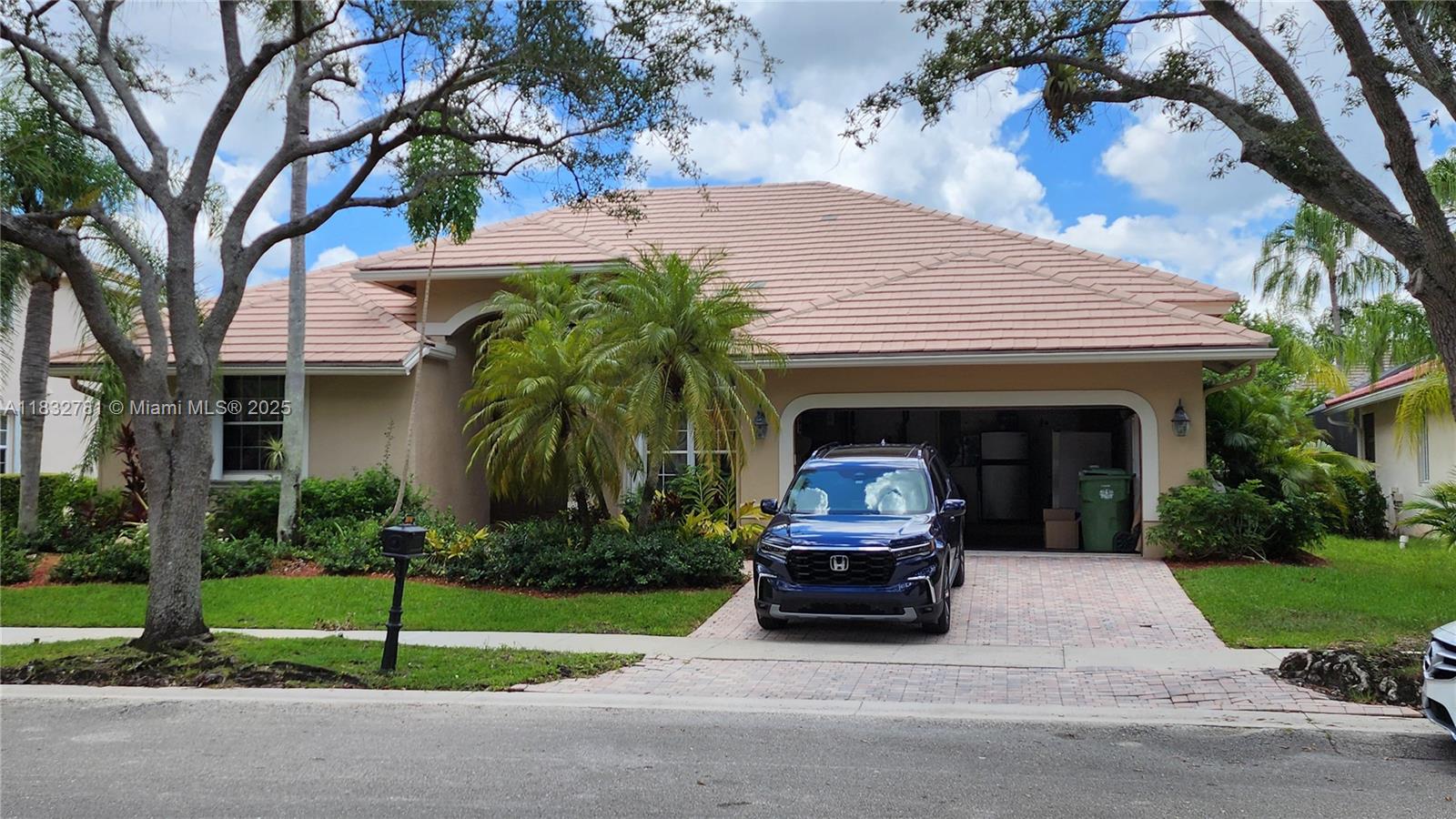House for Rent in Weston, FL