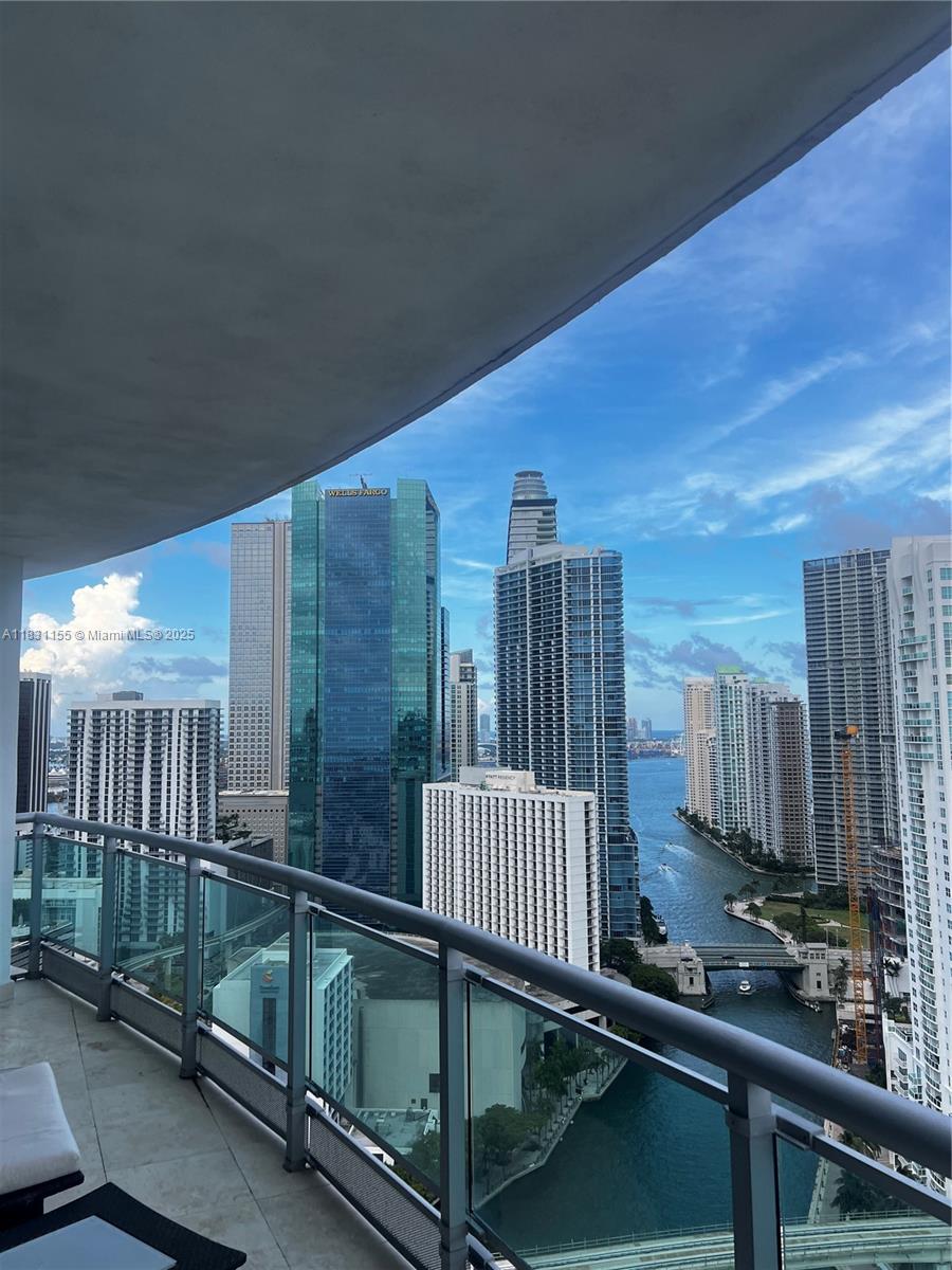 Condo for Rent in Miami, FL