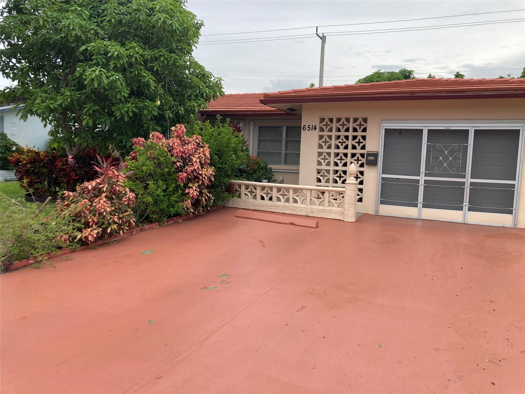 Mainlands Of Tamarac Lake