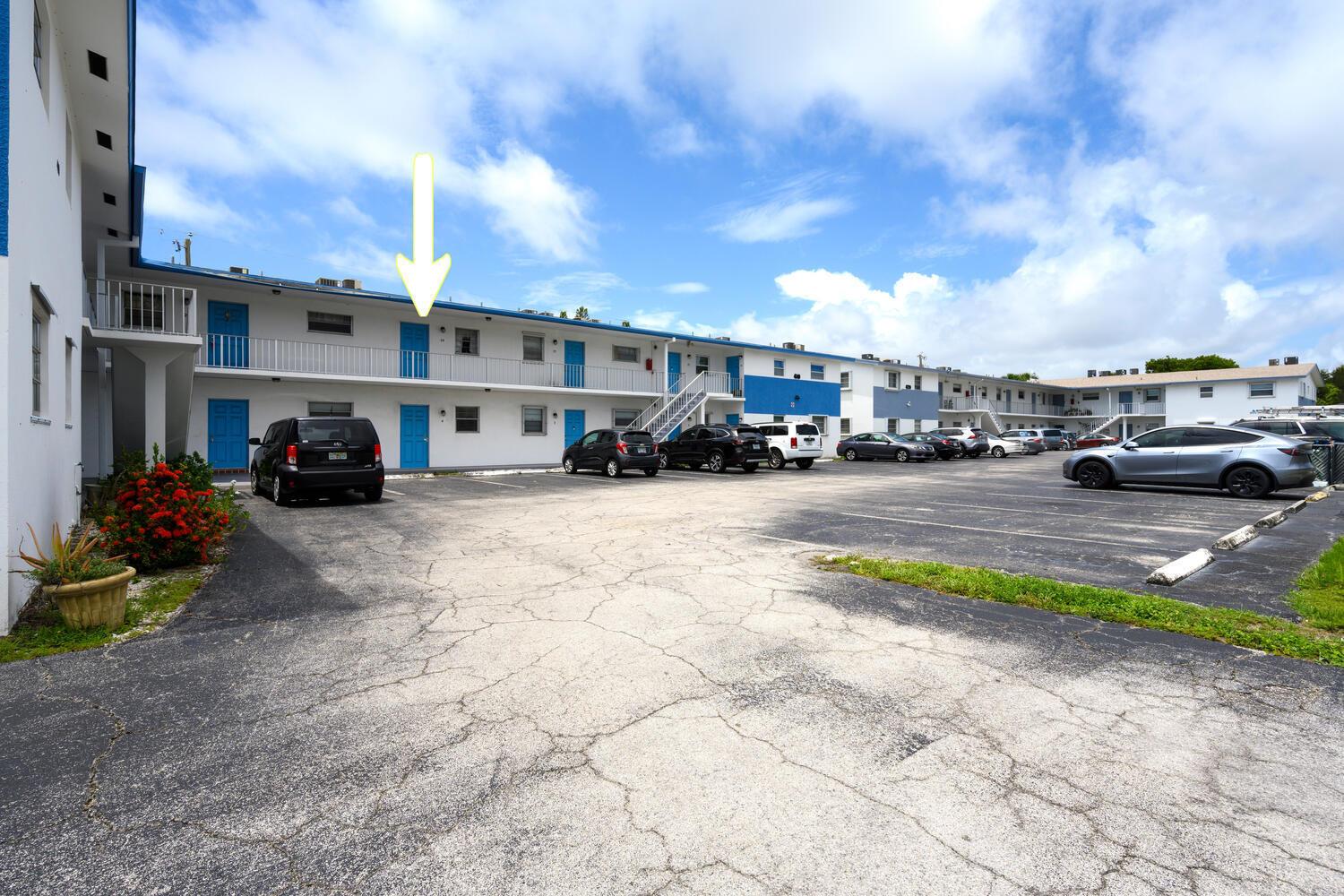 Homes for sale in Lantana, FL | 410 W Palm Street #24, Lantana, FL 33462 | MLS# R11104437