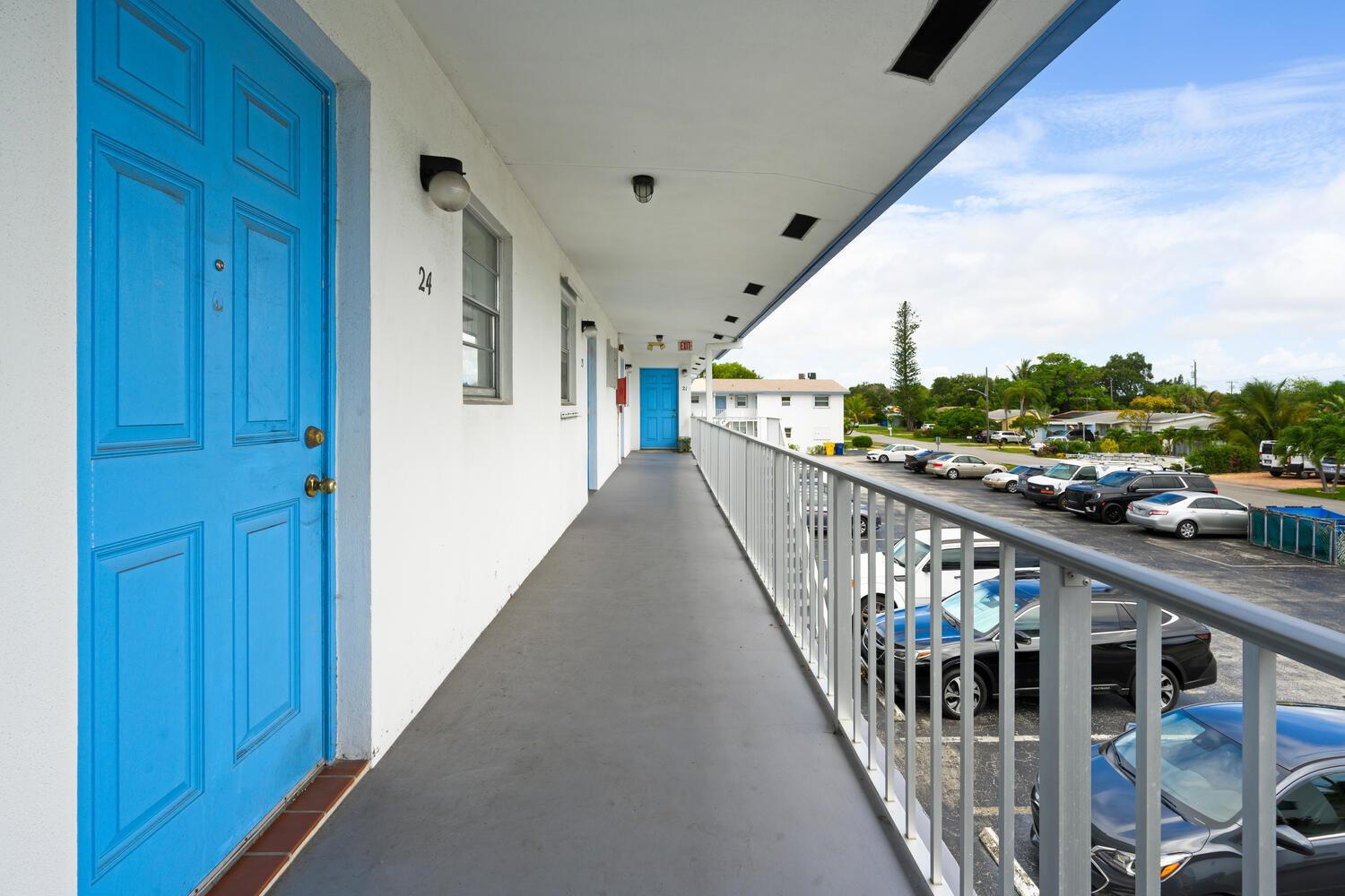 Homes for sale in Lantana, FL | 410 W Palm Street #24, Lantana, FL 33462 | MLS# R11104437