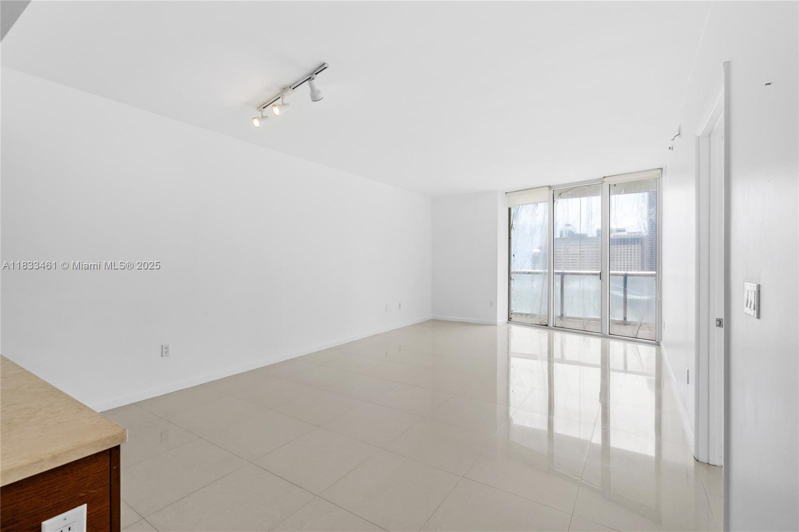 495 Brickell Ave #2607, Miami FL 33131