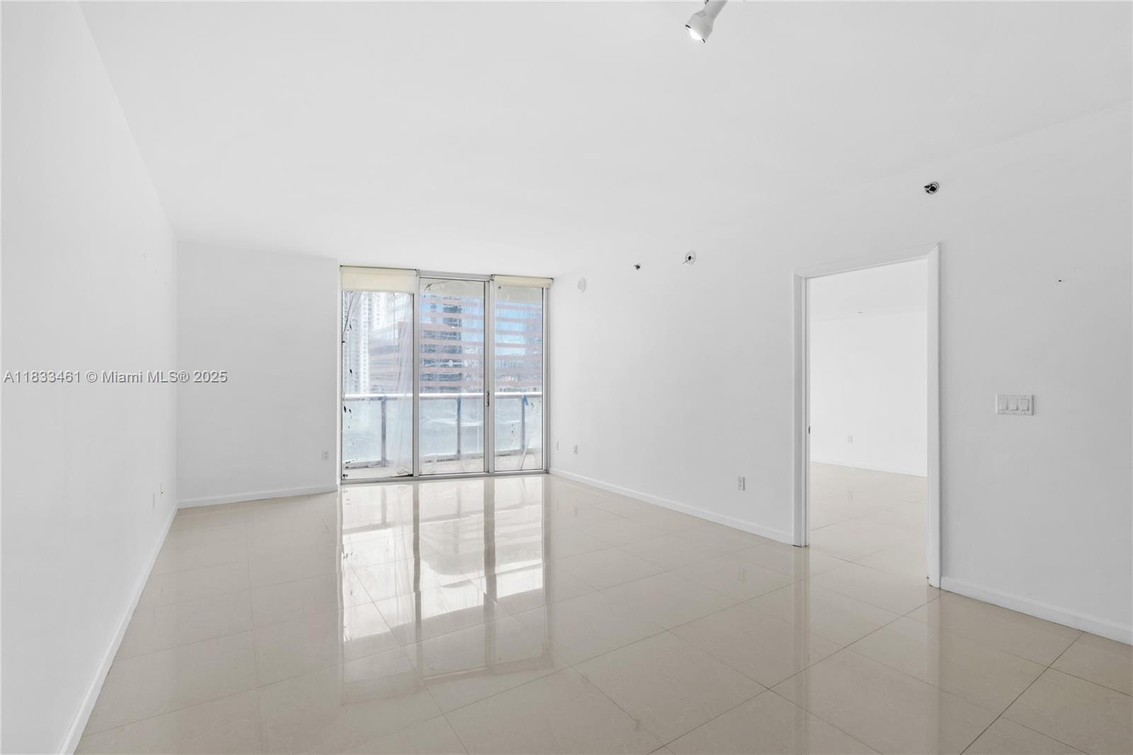 495 Brickell Ave #2607, Miami FL 33131