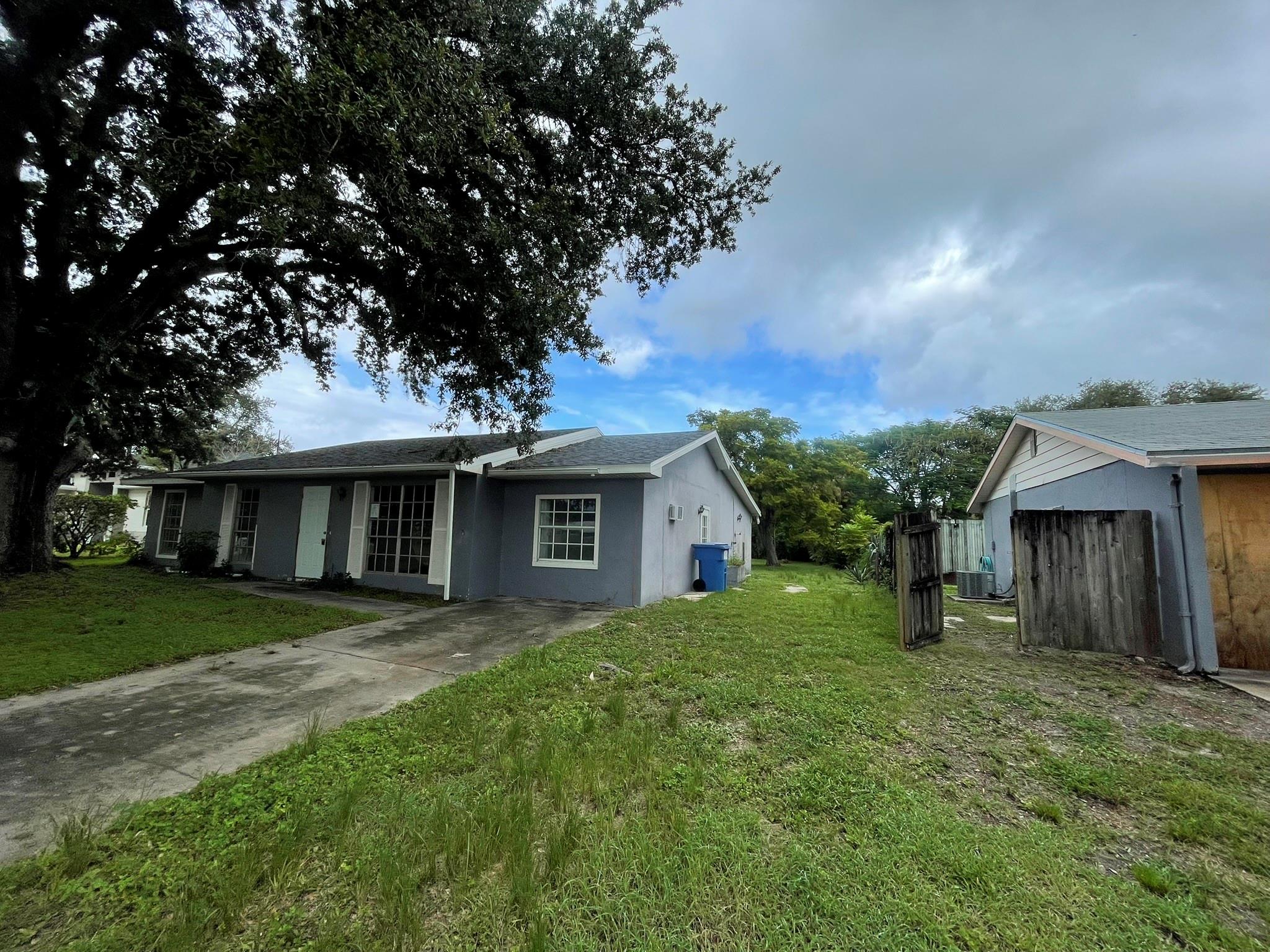 Homes for sale in Labelle, FL | 4030 School, Labelle, FL 33935 | MLS# F10513138