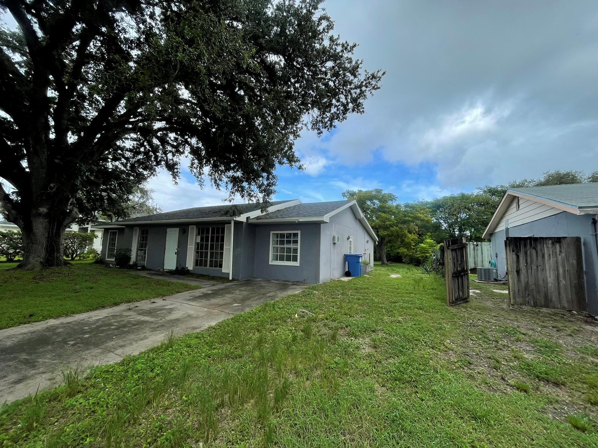 Homes for sale in Labelle, FL | 4030 School, Labelle, FL 33935 | MLS# F10513138